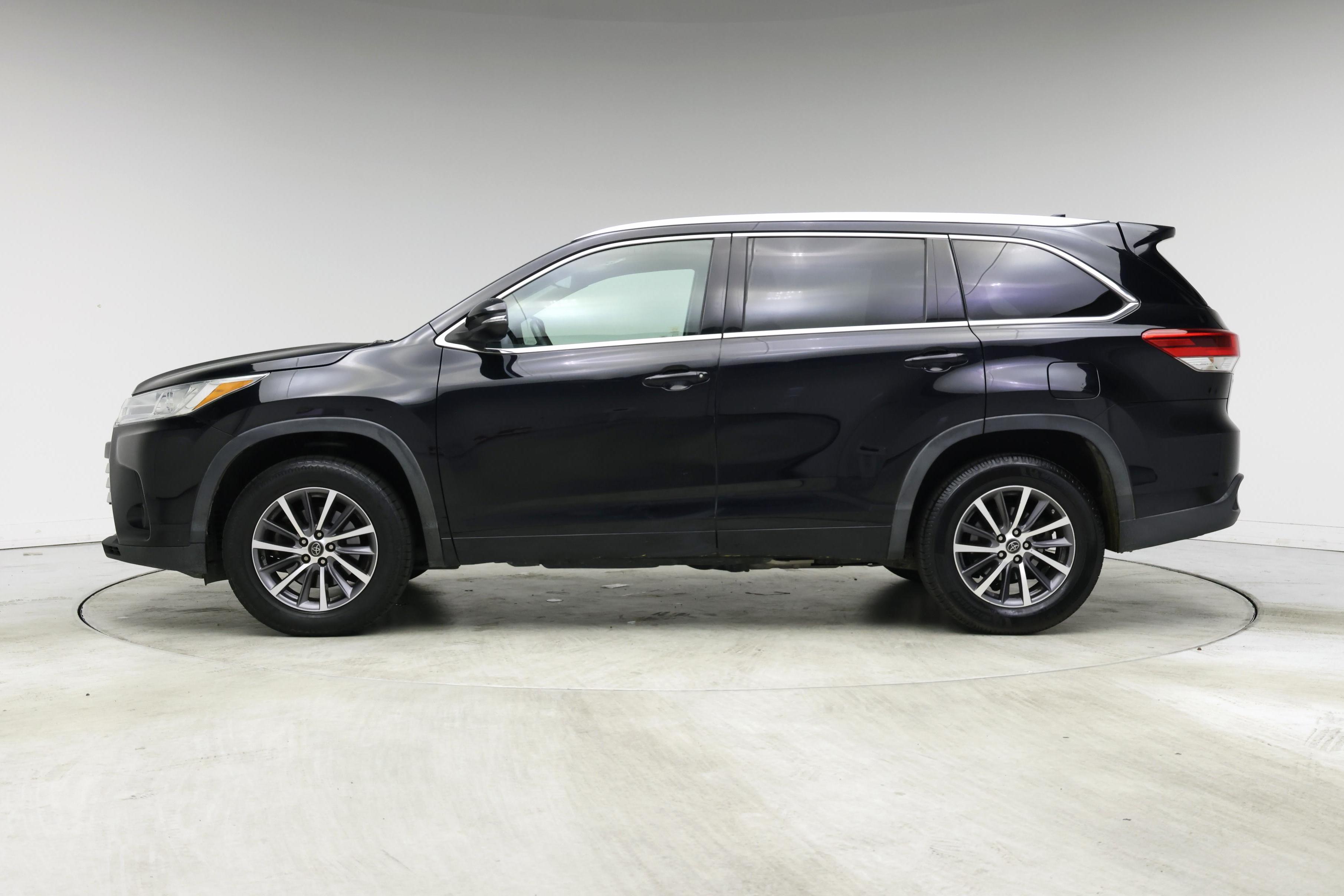 Thumbnail: 2018 Toyota Highlander - 3