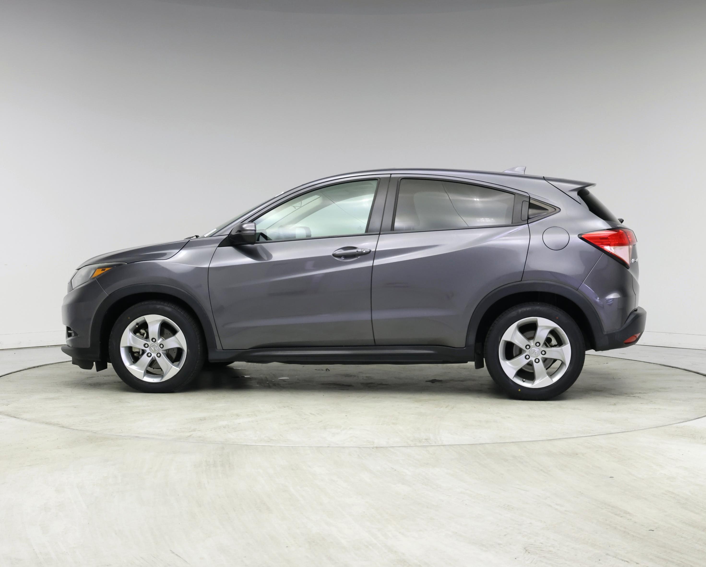 Thumbnail: 2016 Honda HR-V - 3