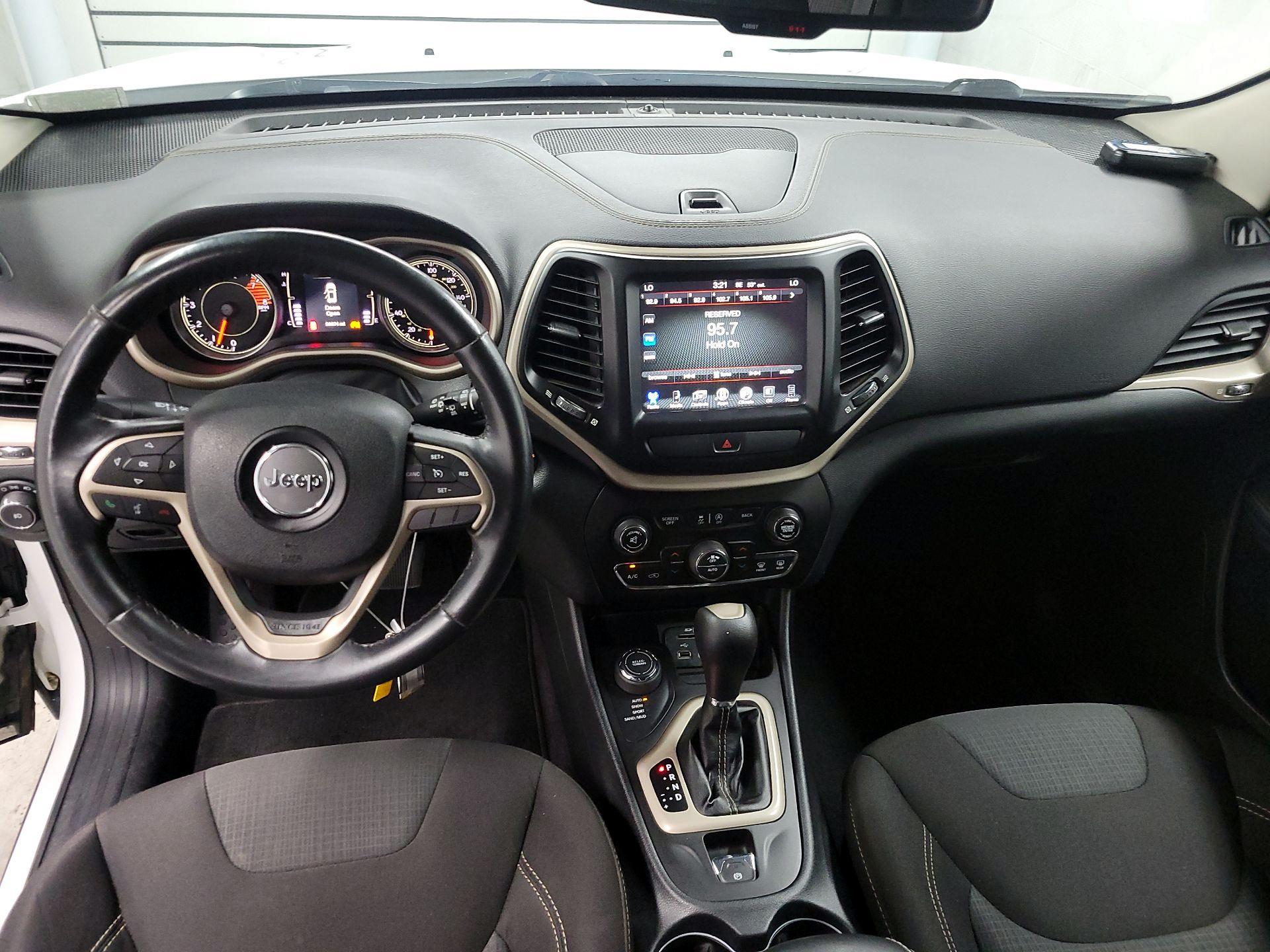 Thumbnail: 2016 Jeep Cherokee - 9