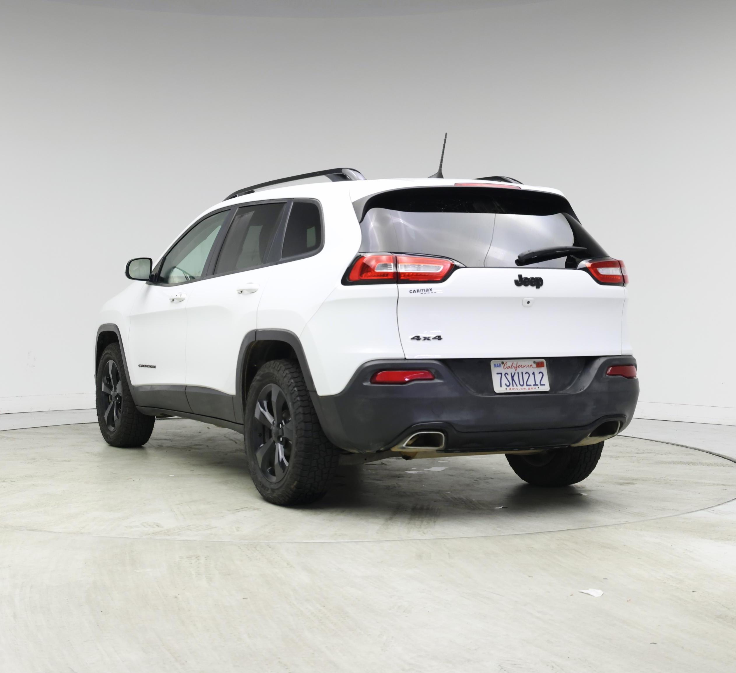 Thumbnail: 2016 Jeep Cherokee - 2