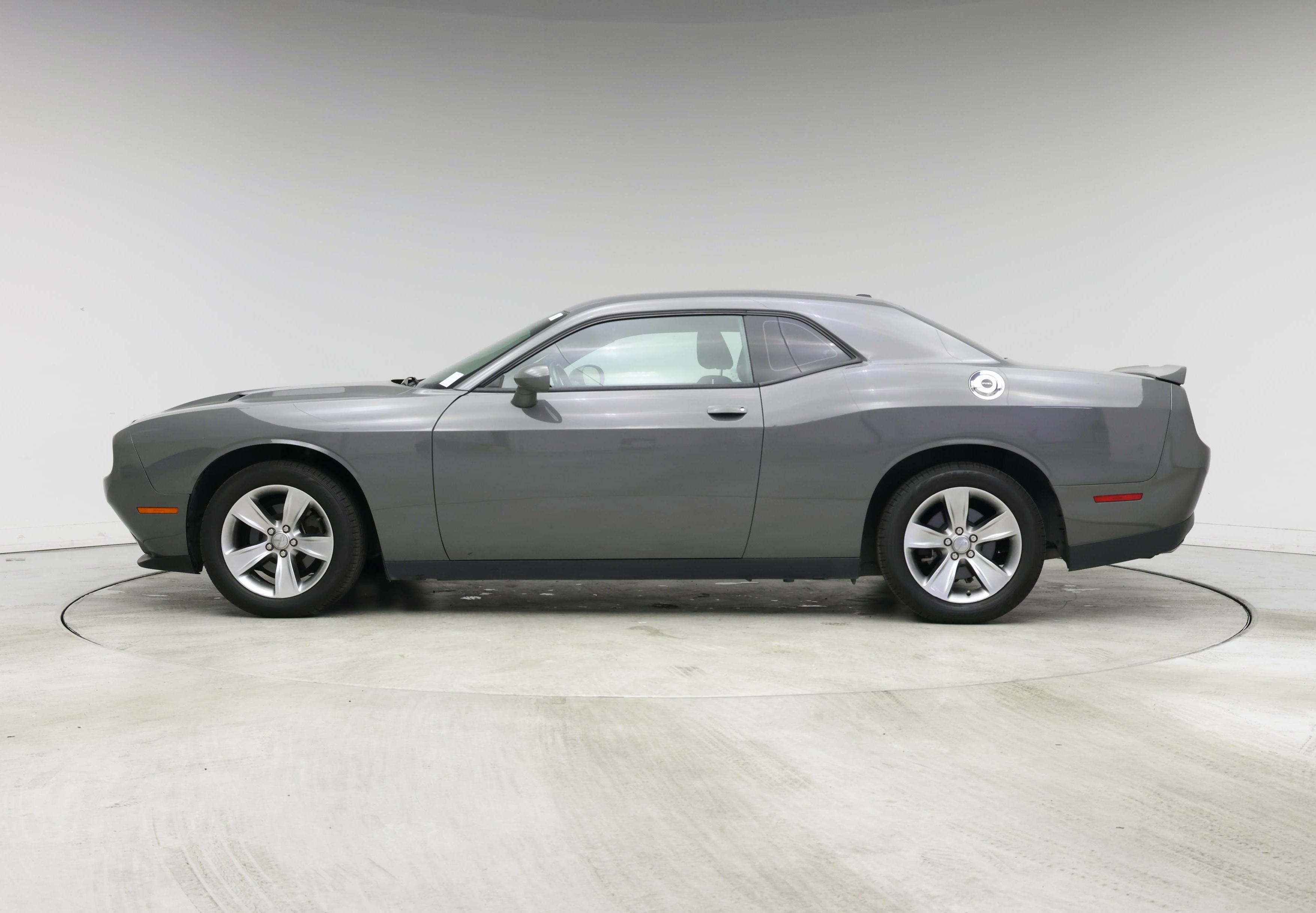 Thumbnail: 2018 Dodge Challenger - 3