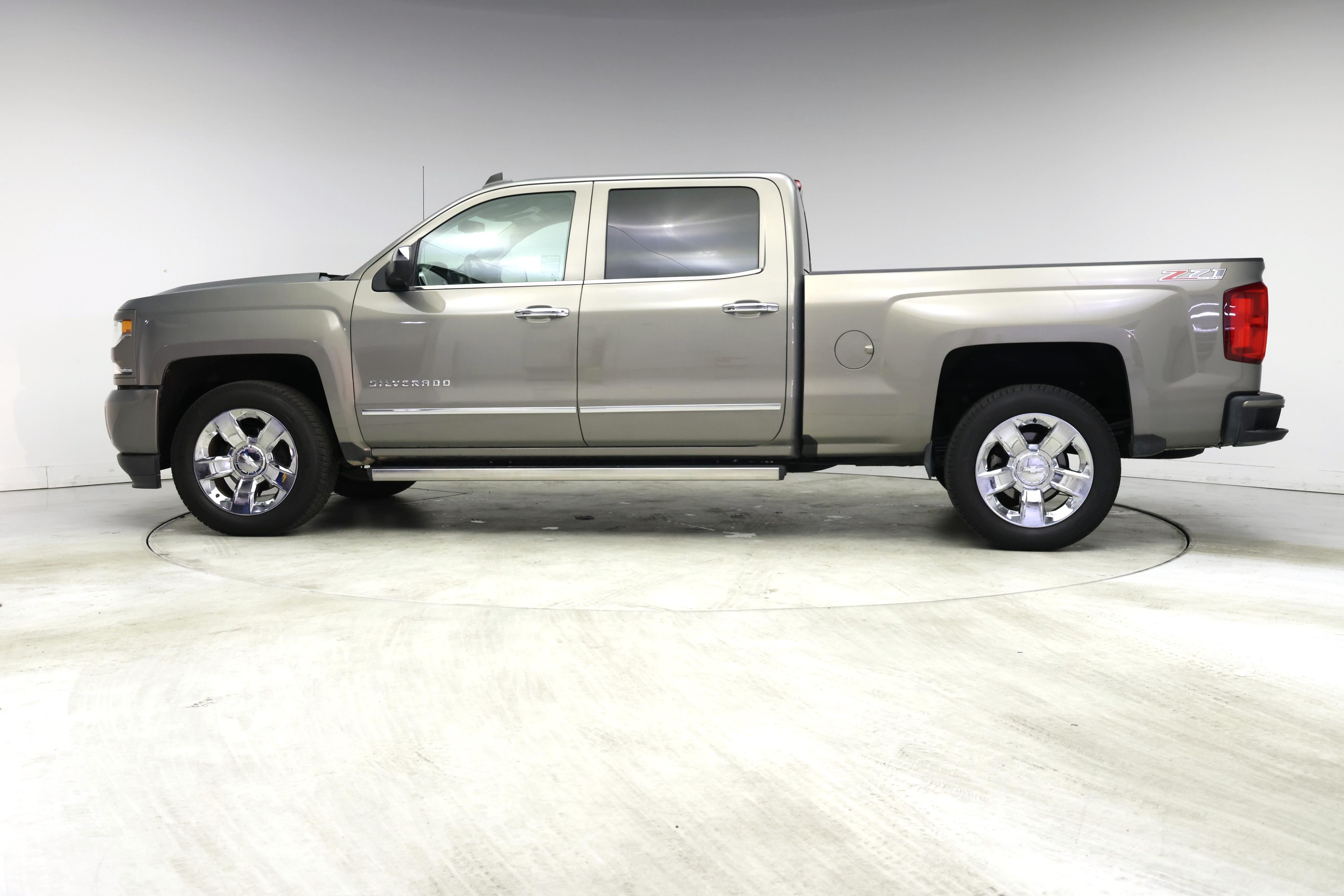 Thumbnail: 2017 Chevrolet Silverado 1500 - 3