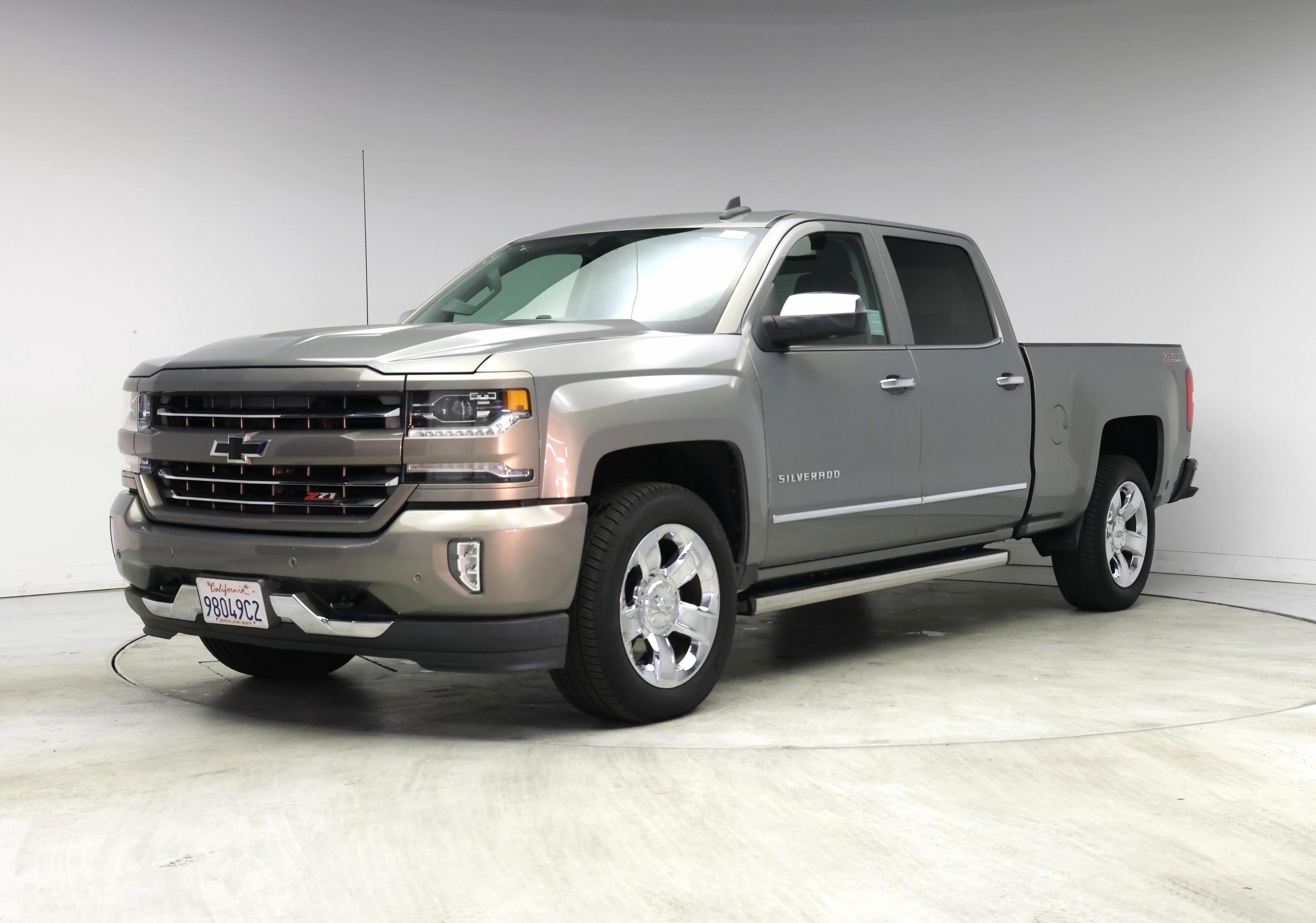 Thumbnail: 2017 Chevrolet Silverado 1500 - 4