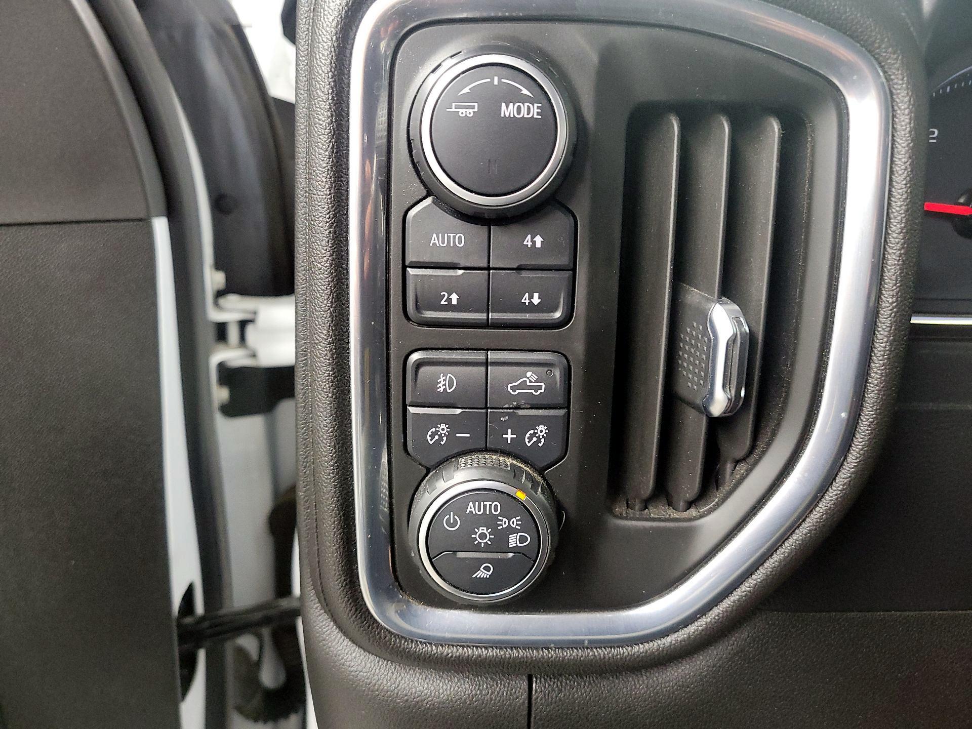 Thumbnail: 2021 Chevrolet Silverado 3500 - 13