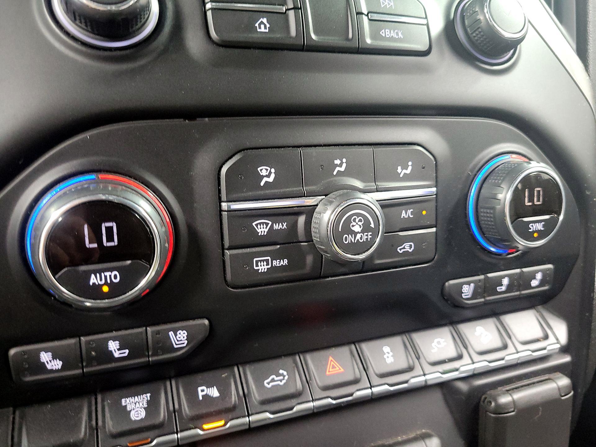 Thumbnail: 2021 Chevrolet Silverado 3500 - 16