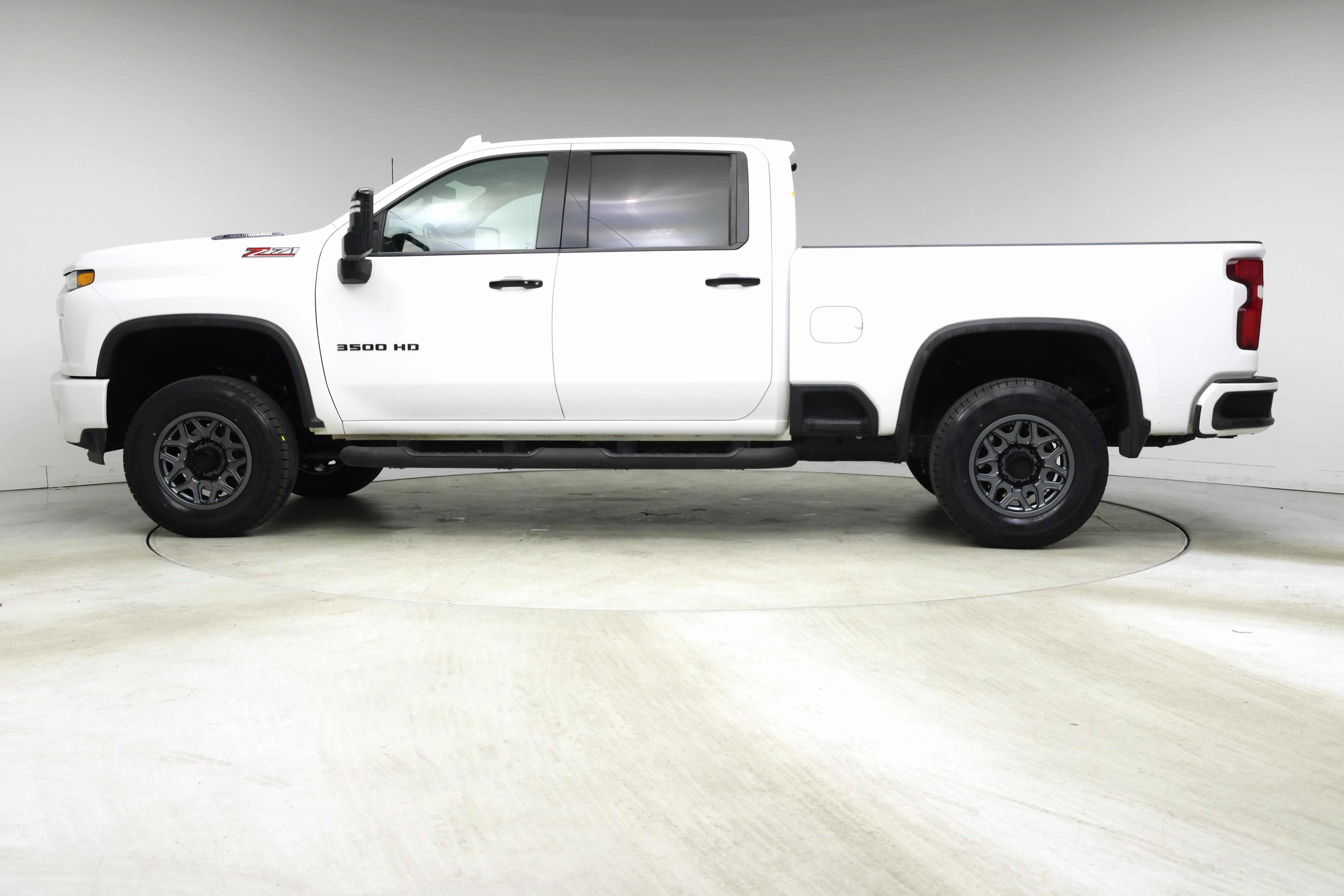 Thumbnail: 2021 Chevrolet Silverado 3500 - 3