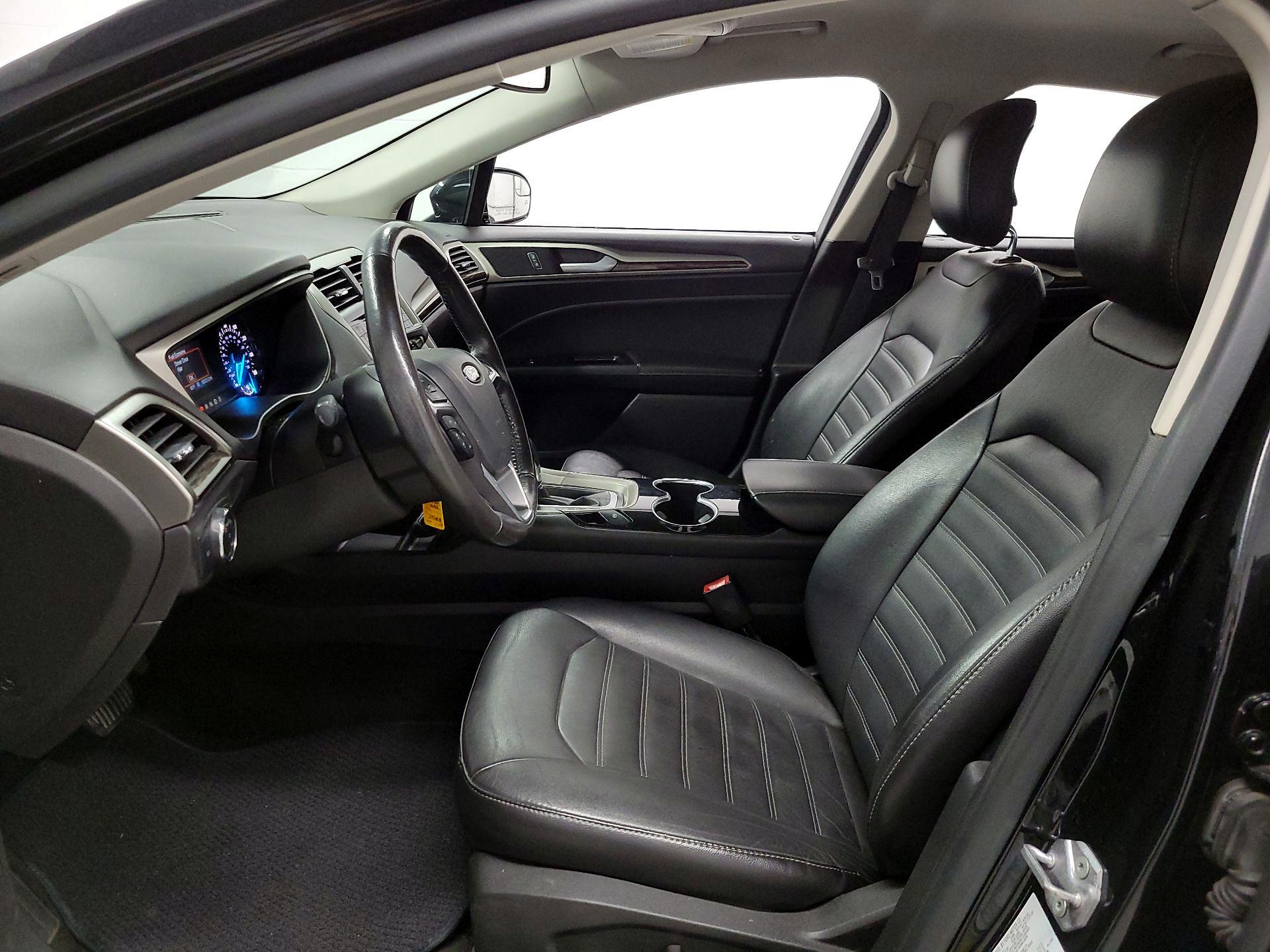 Thumbnail: 2014 Ford Fusion - 11