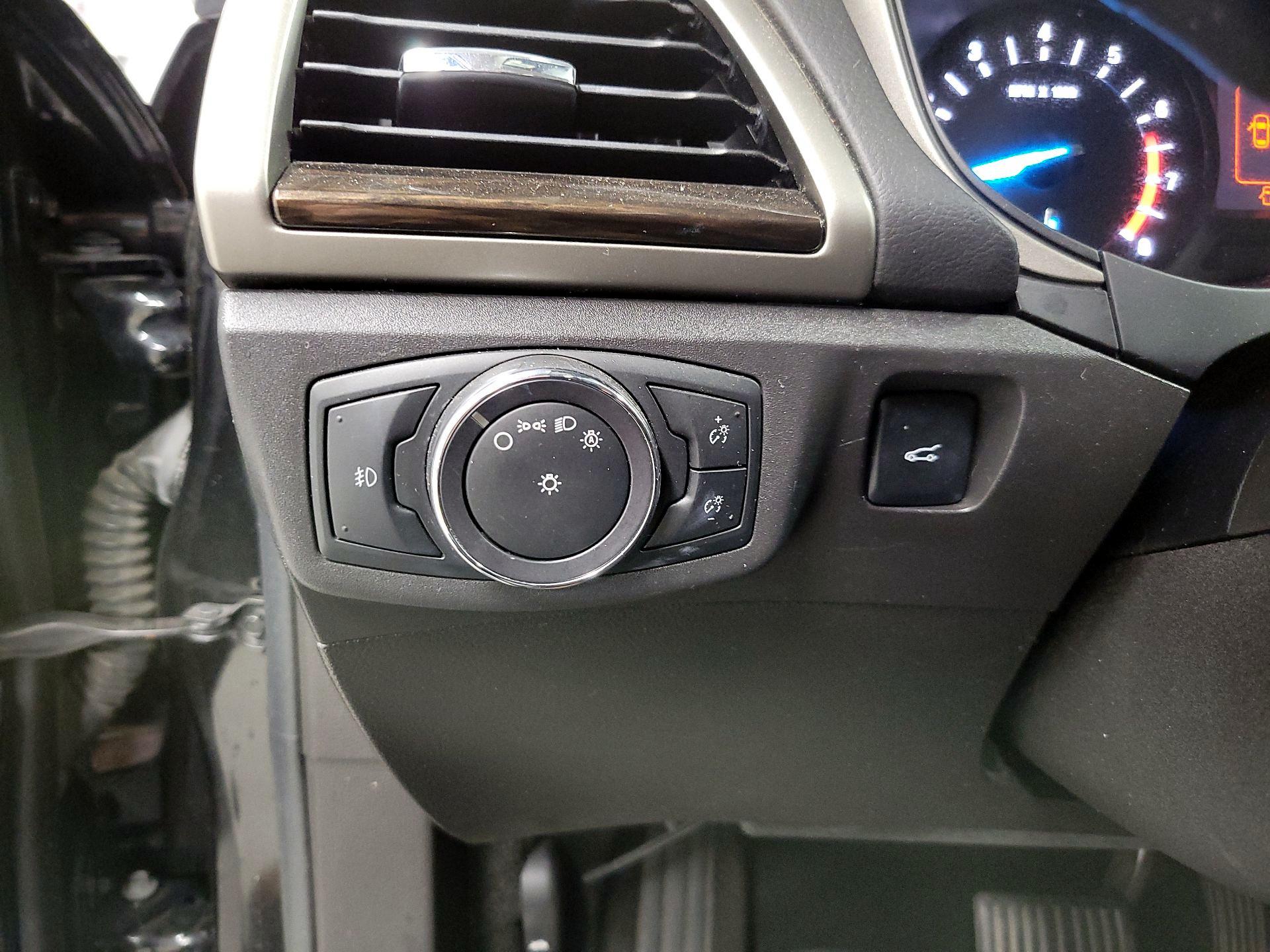 Thumbnail: 2014 Ford Fusion - 13