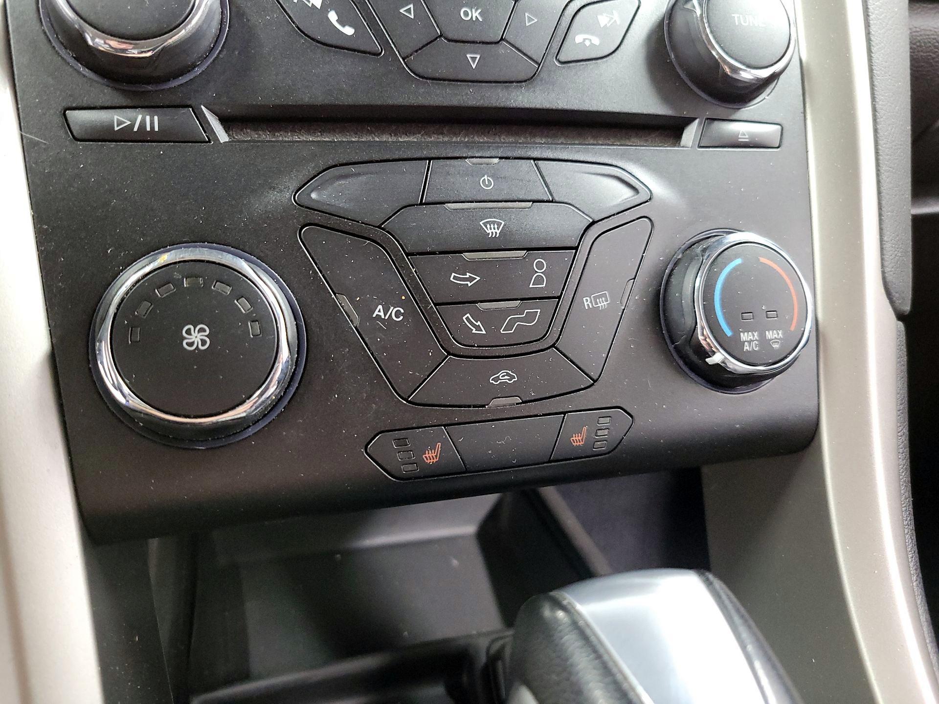 Thumbnail: 2014 Ford Fusion - 15