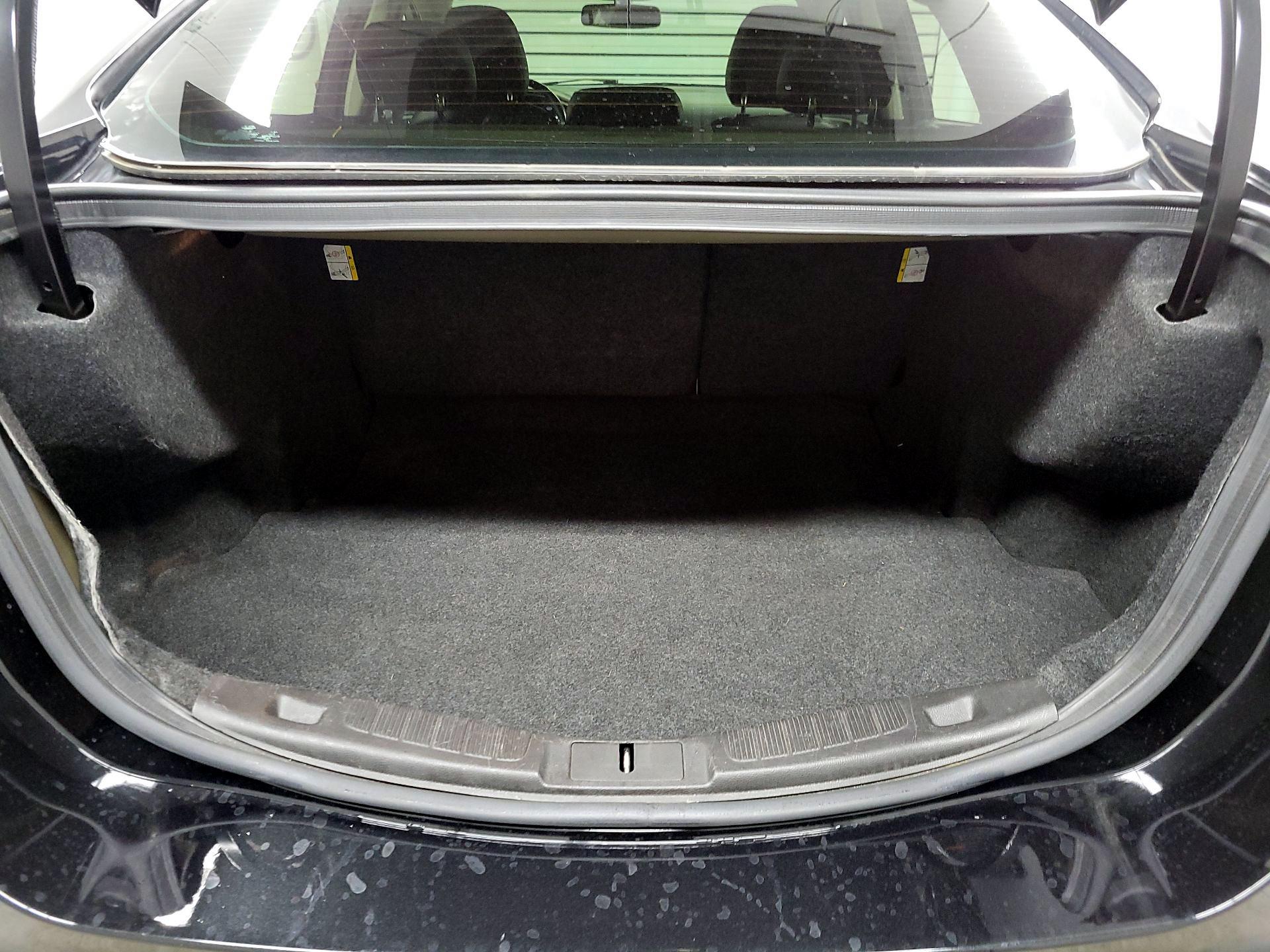 Thumbnail: 2014 Ford Fusion - 18