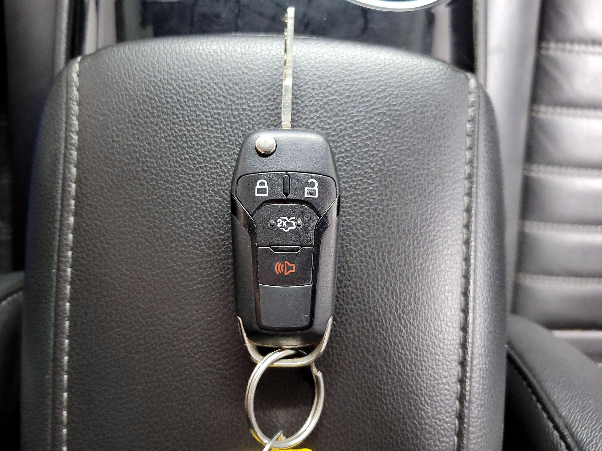 Thumbnail: 2014 Ford Fusion - 20