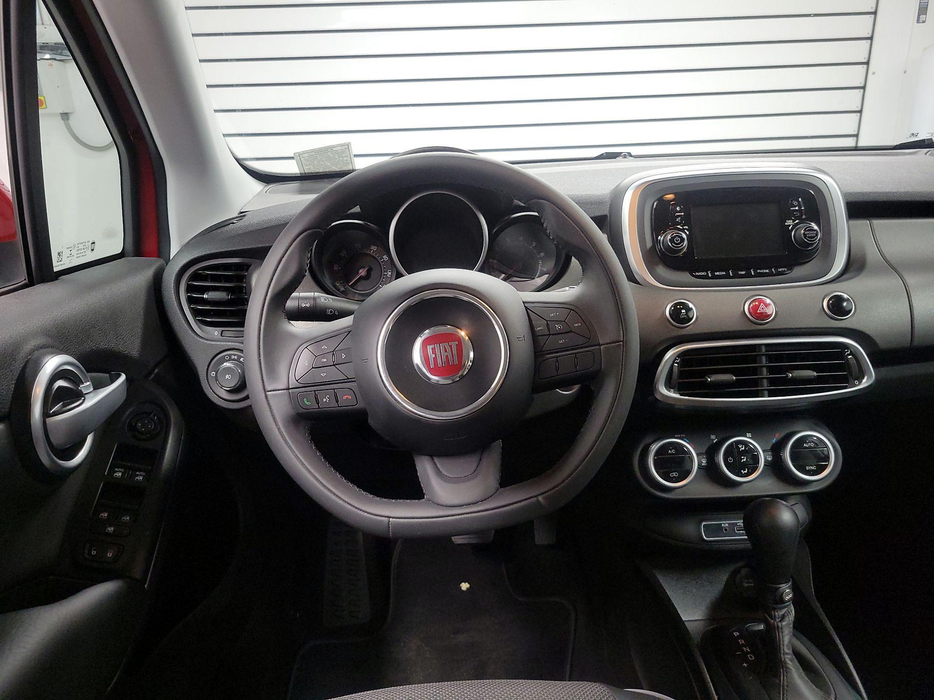 Thumbnail: 2017 Fiat 500X - 10