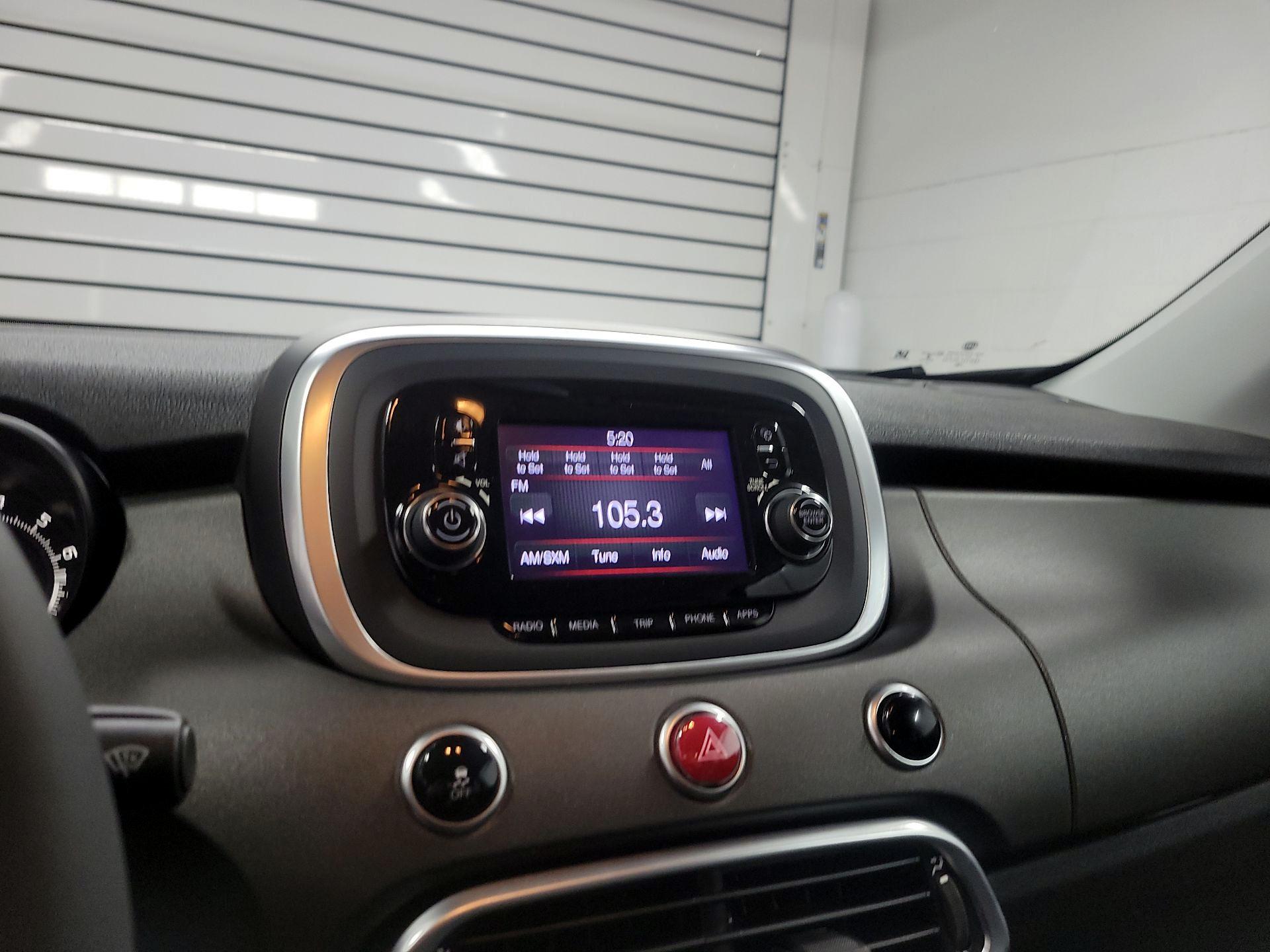 Thumbnail: 2017 Fiat 500X - 15