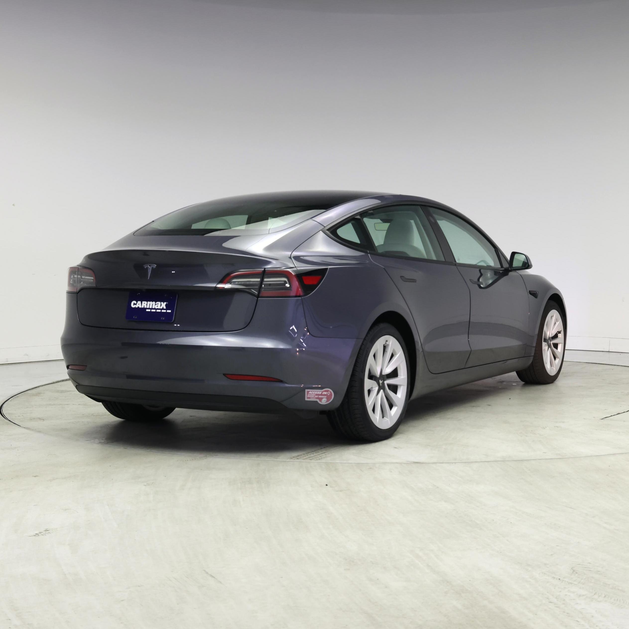 Thumbnail: 2023 Tesla Model 3 - 8