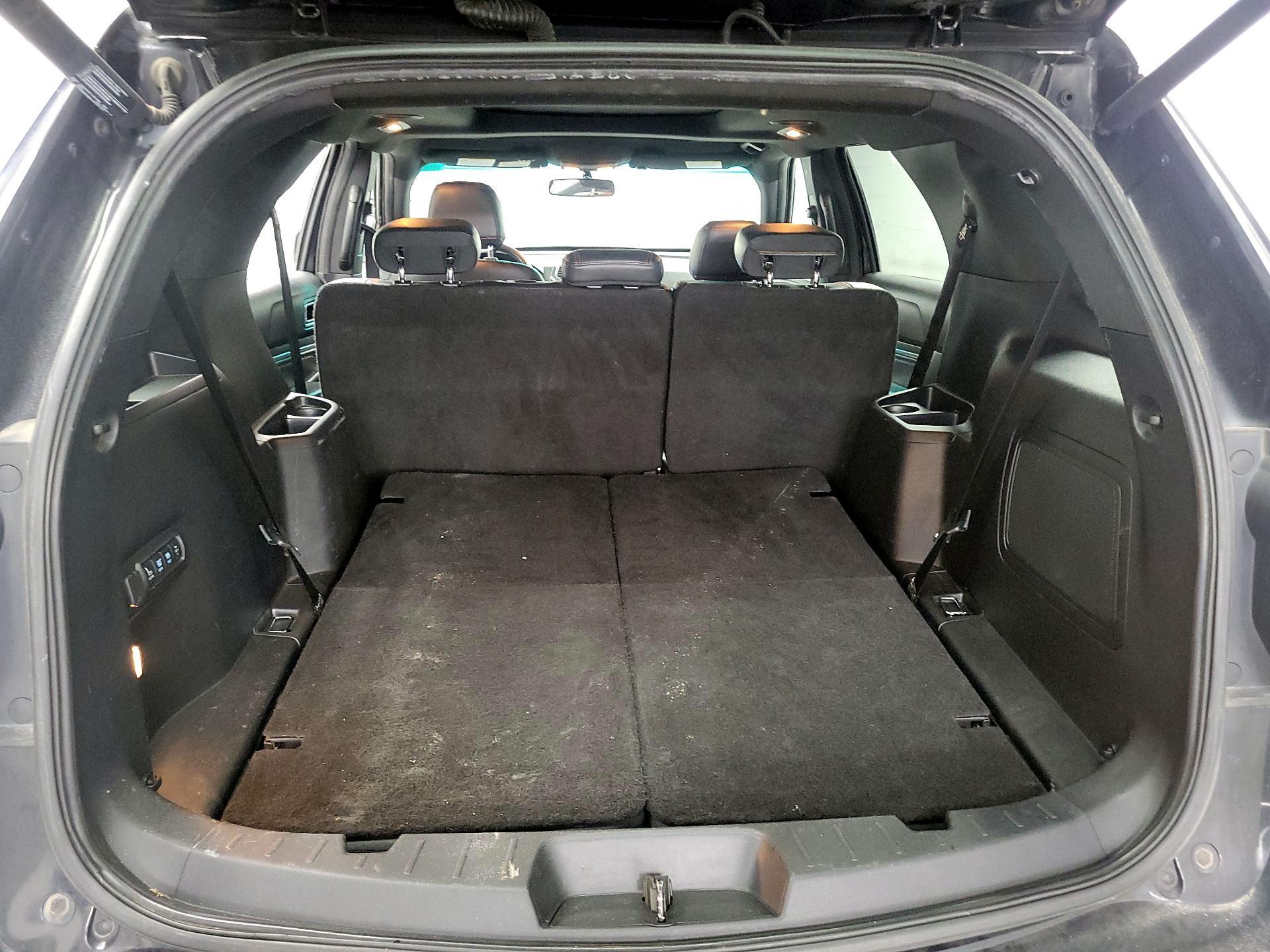 Thumbnail: 2016 Ford Explorer - 20