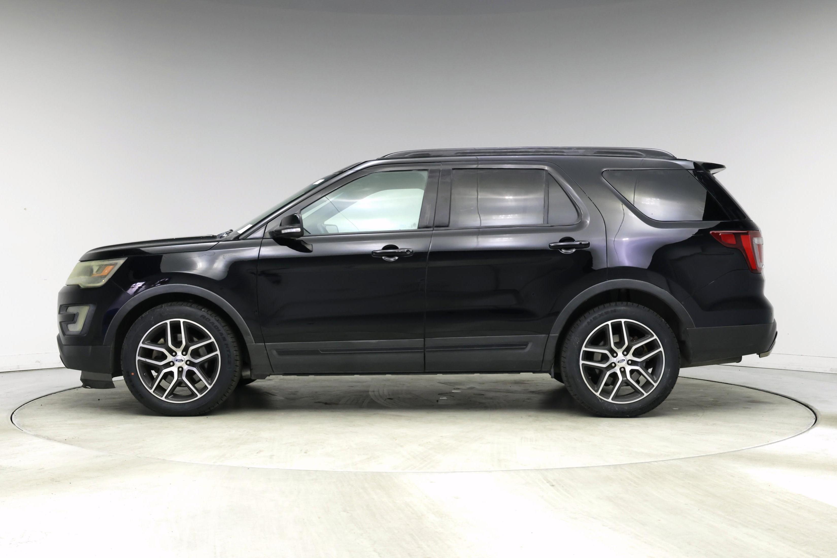 Thumbnail: 2016 Ford Explorer - 3