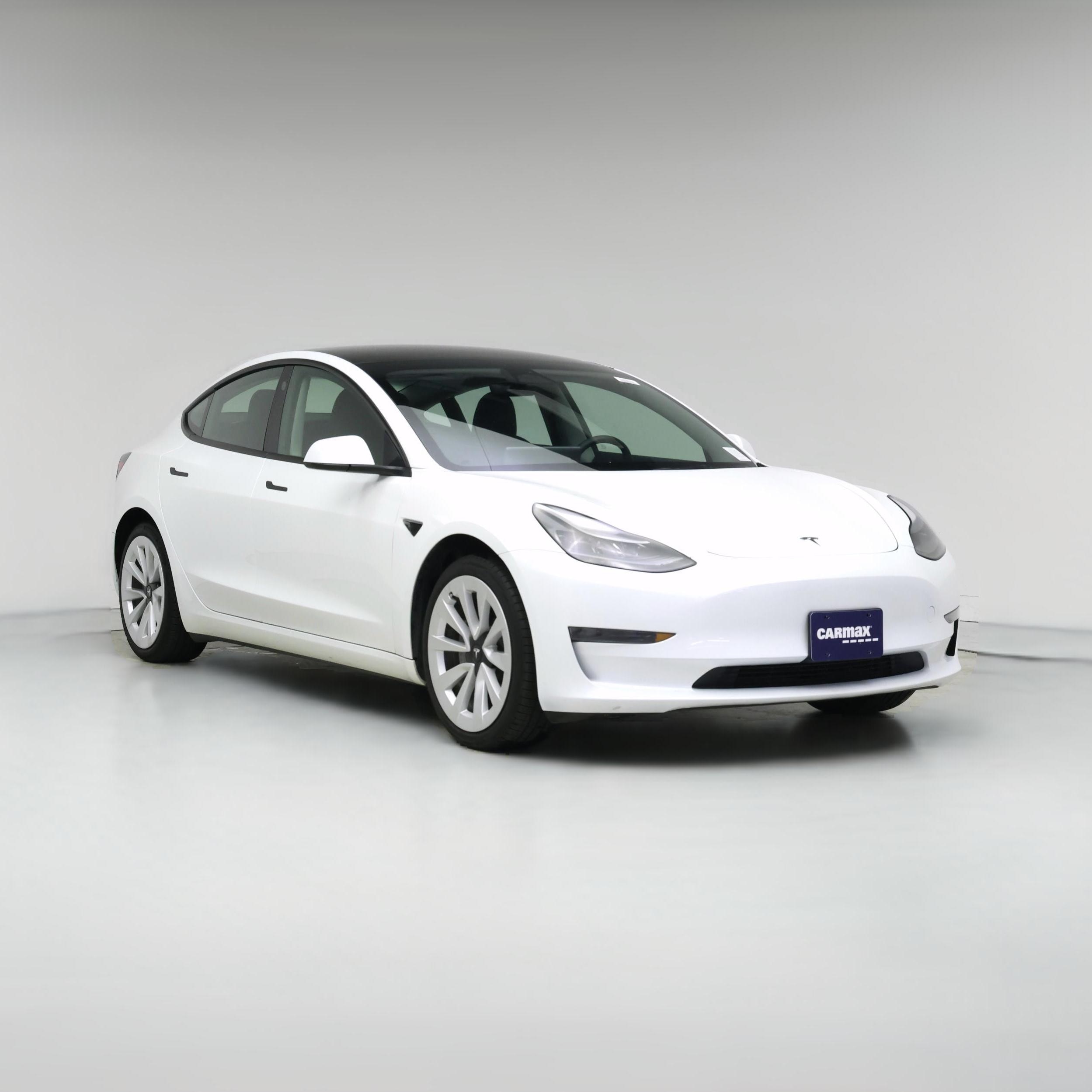 Thumbnail: 2023 Tesla Model 3 - 1