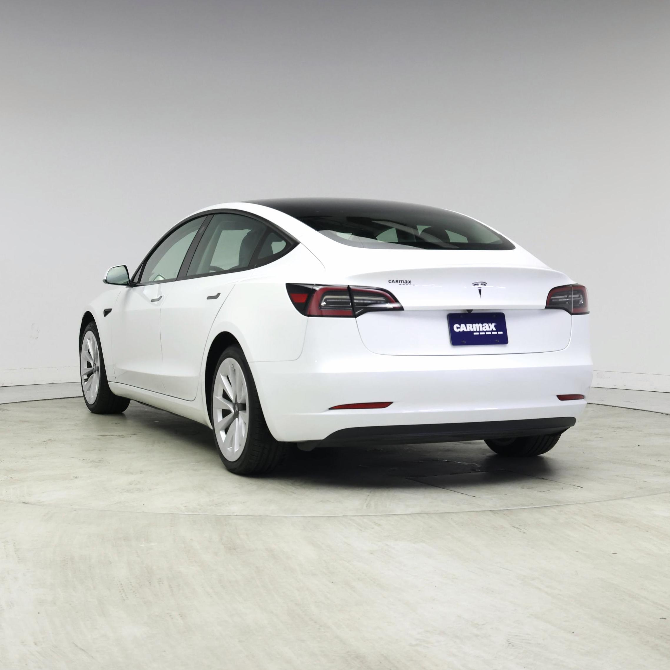 Thumbnail: 2023 Tesla Model 3 - 2