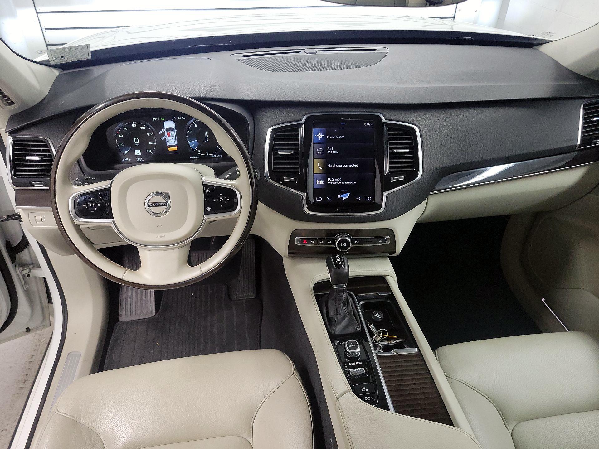 Thumbnail: 2017 Volvo XC90 - 9