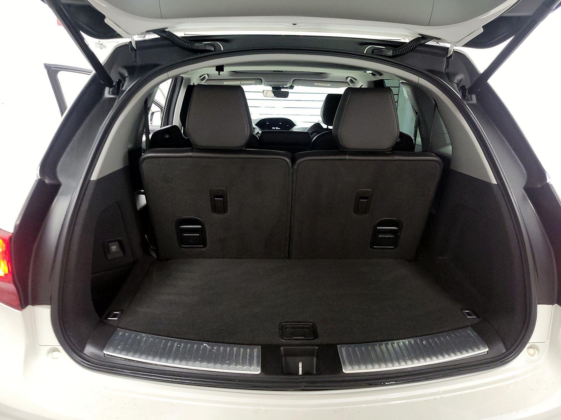 Thumbnail: 2019 Acura MDX - 19