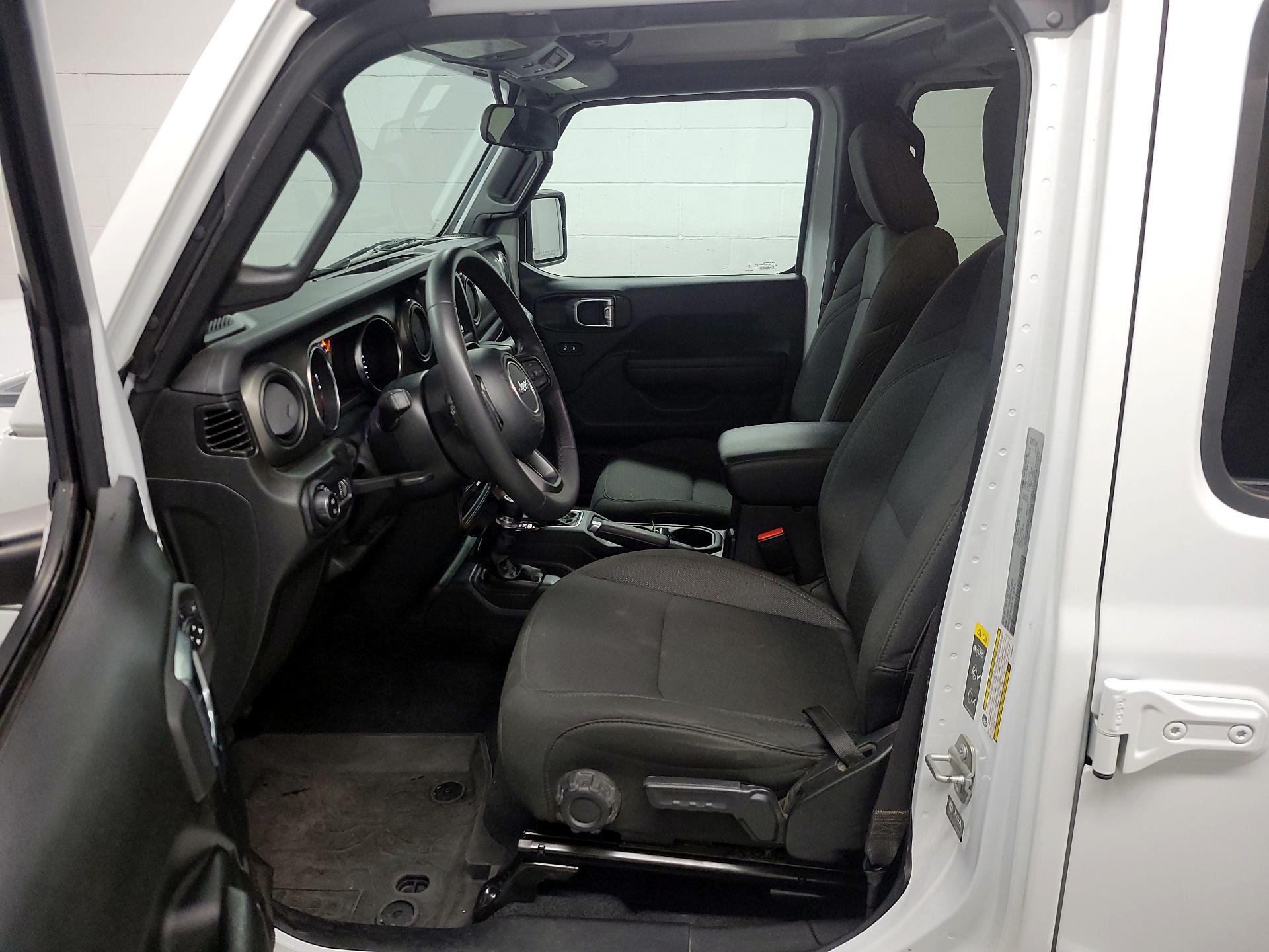 Thumbnail: 2023 Jeep Gladiator - 11