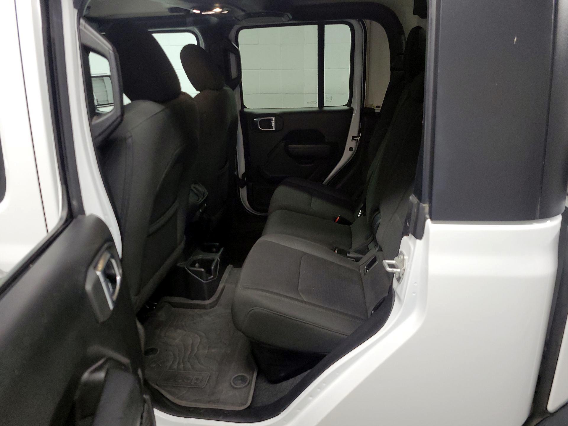 Thumbnail: 2023 Jeep Gladiator - 19