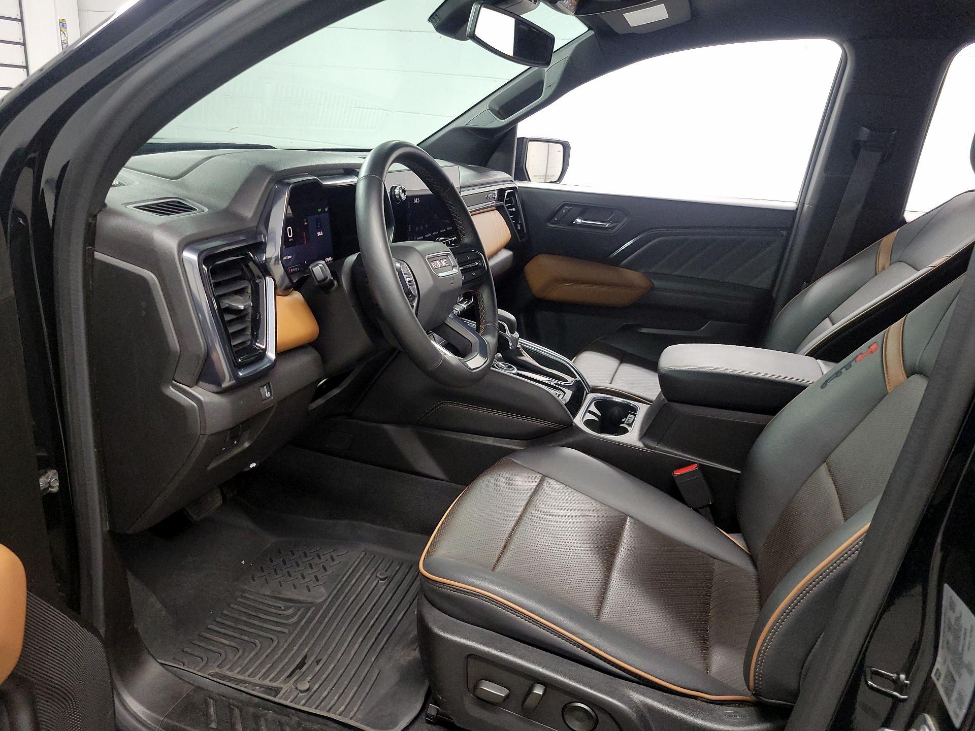 Thumbnail: 2024 GMC Canyon - 11