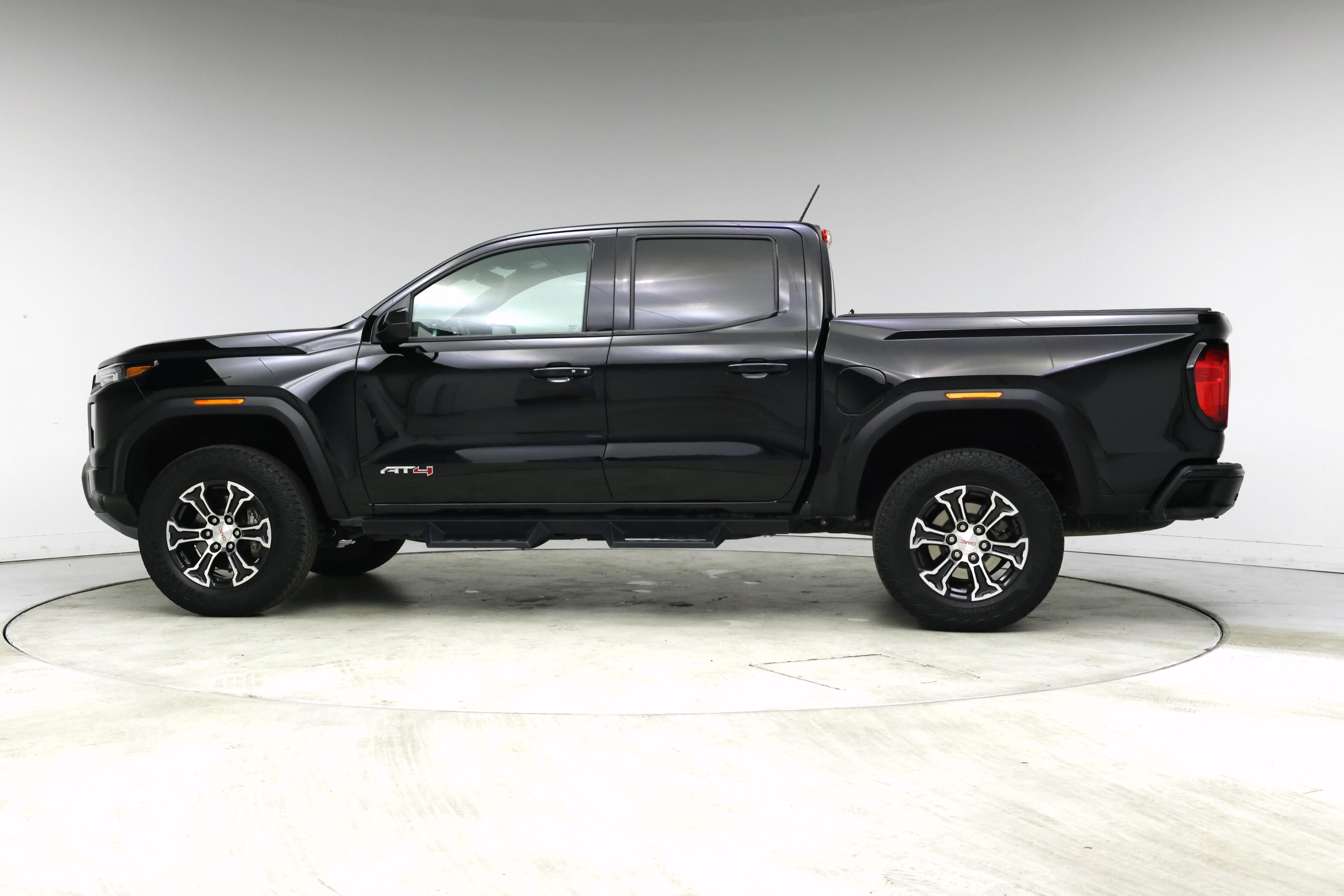Thumbnail: 2024 GMC Canyon - 3