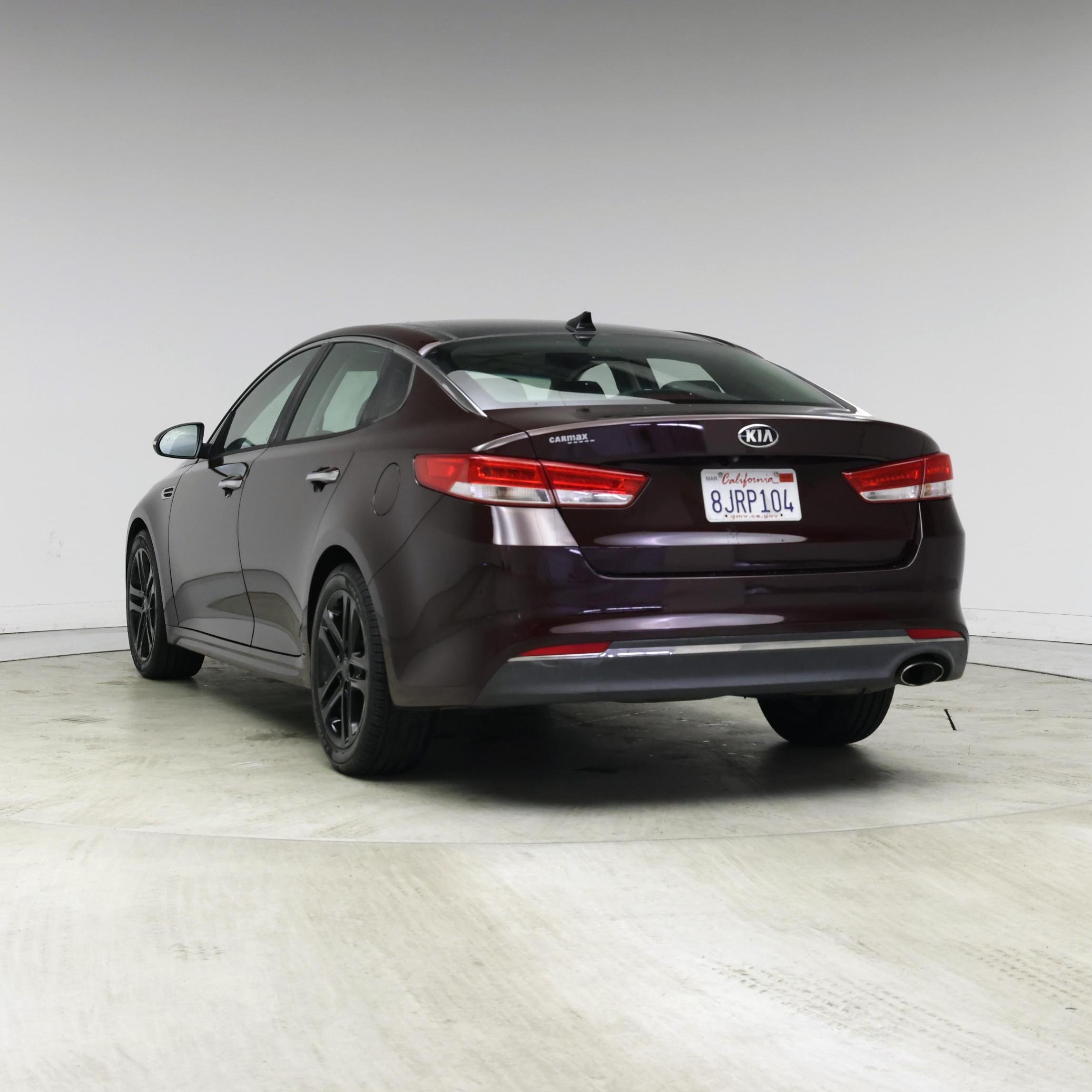 Thumbnail: 2016 Kia Optima - 2