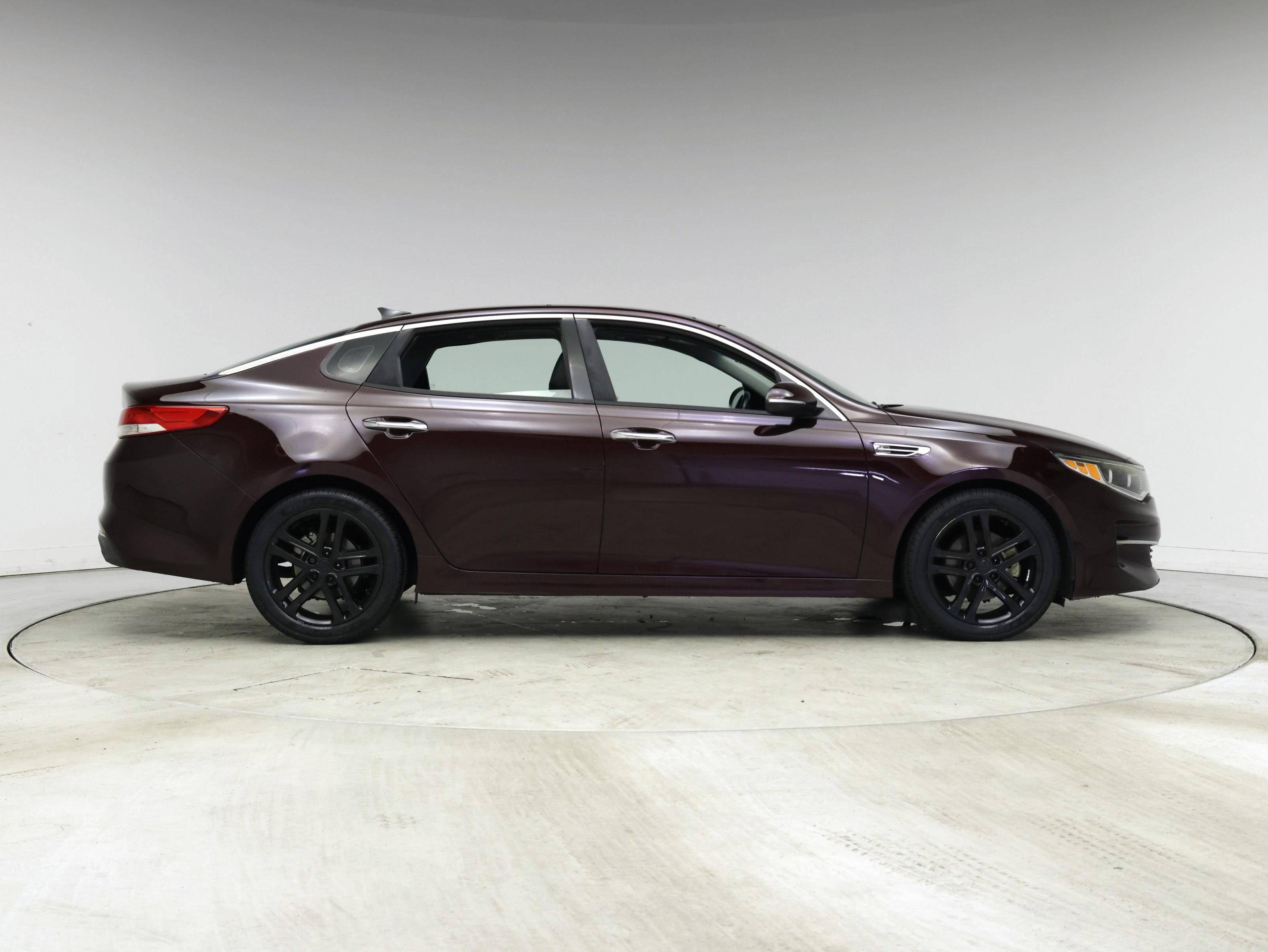 Thumbnail: 2016 Kia Optima - 7