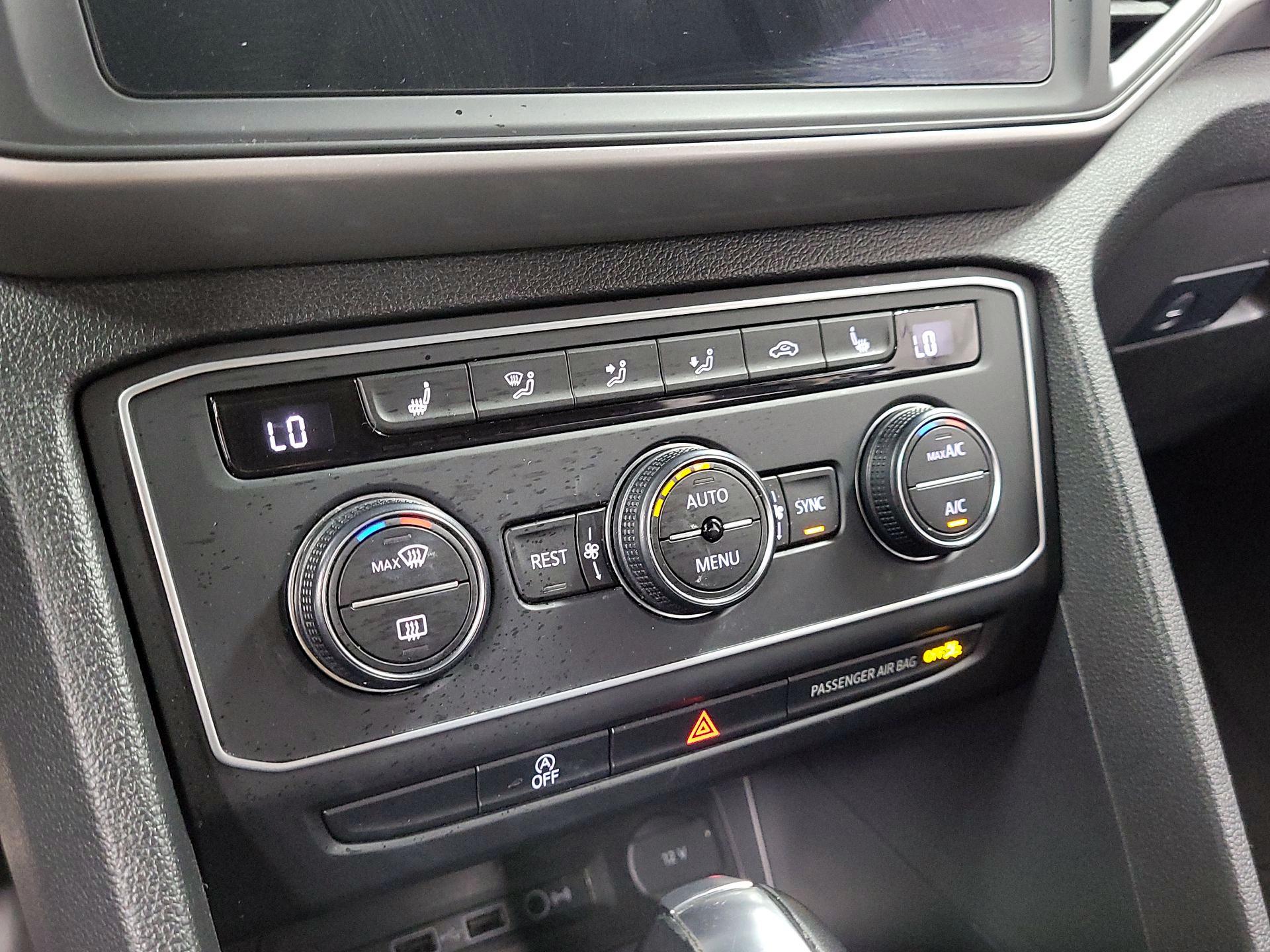 Thumbnail: 2021 Volkswagen Atlas - 14