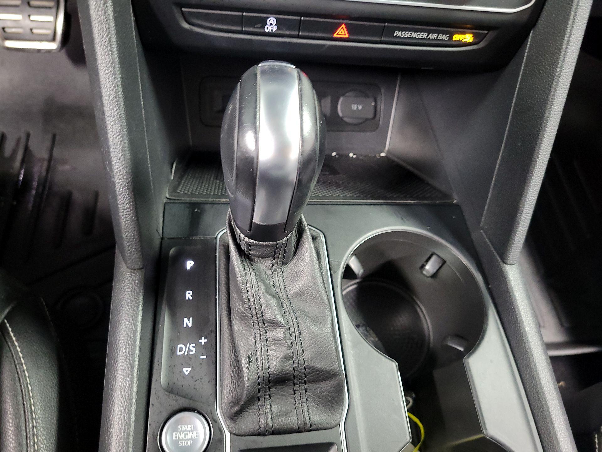 Thumbnail: 2021 Volkswagen Atlas - 15