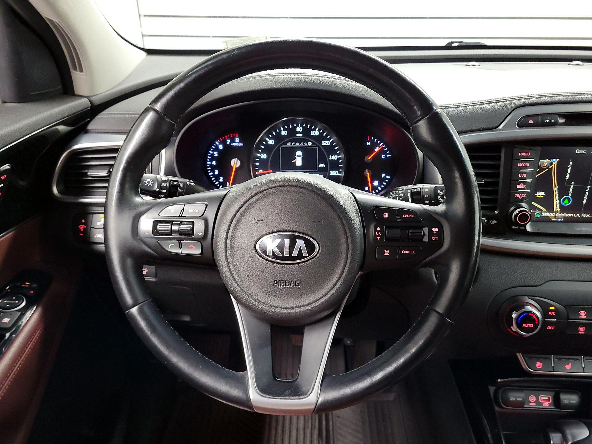 Thumbnail: 2017 Kia Sorento - 10