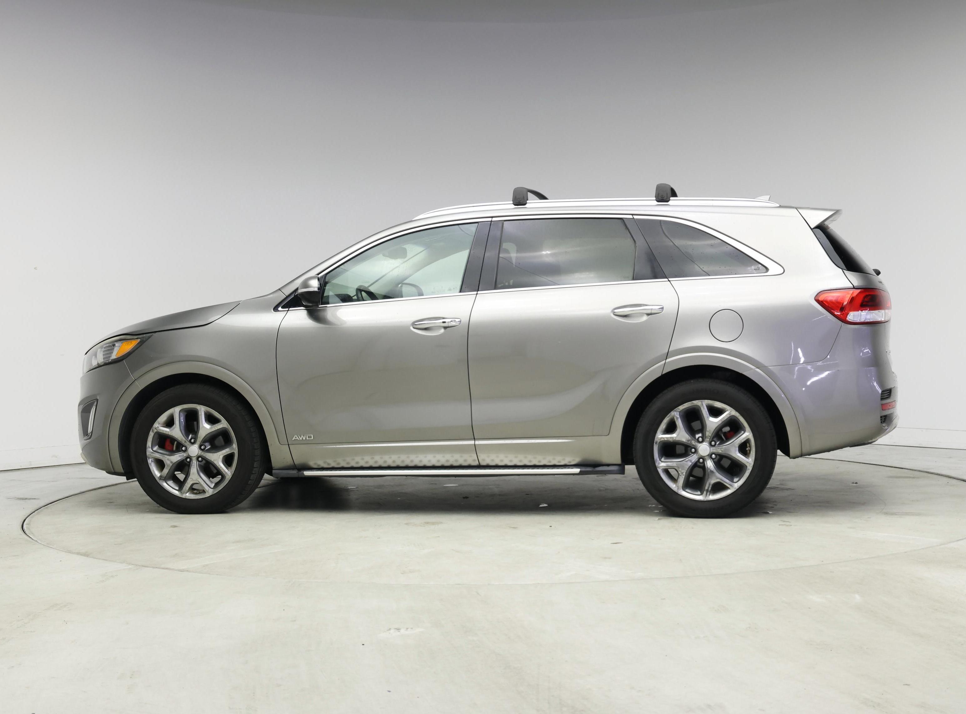 Thumbnail: 2017 Kia Sorento - 3