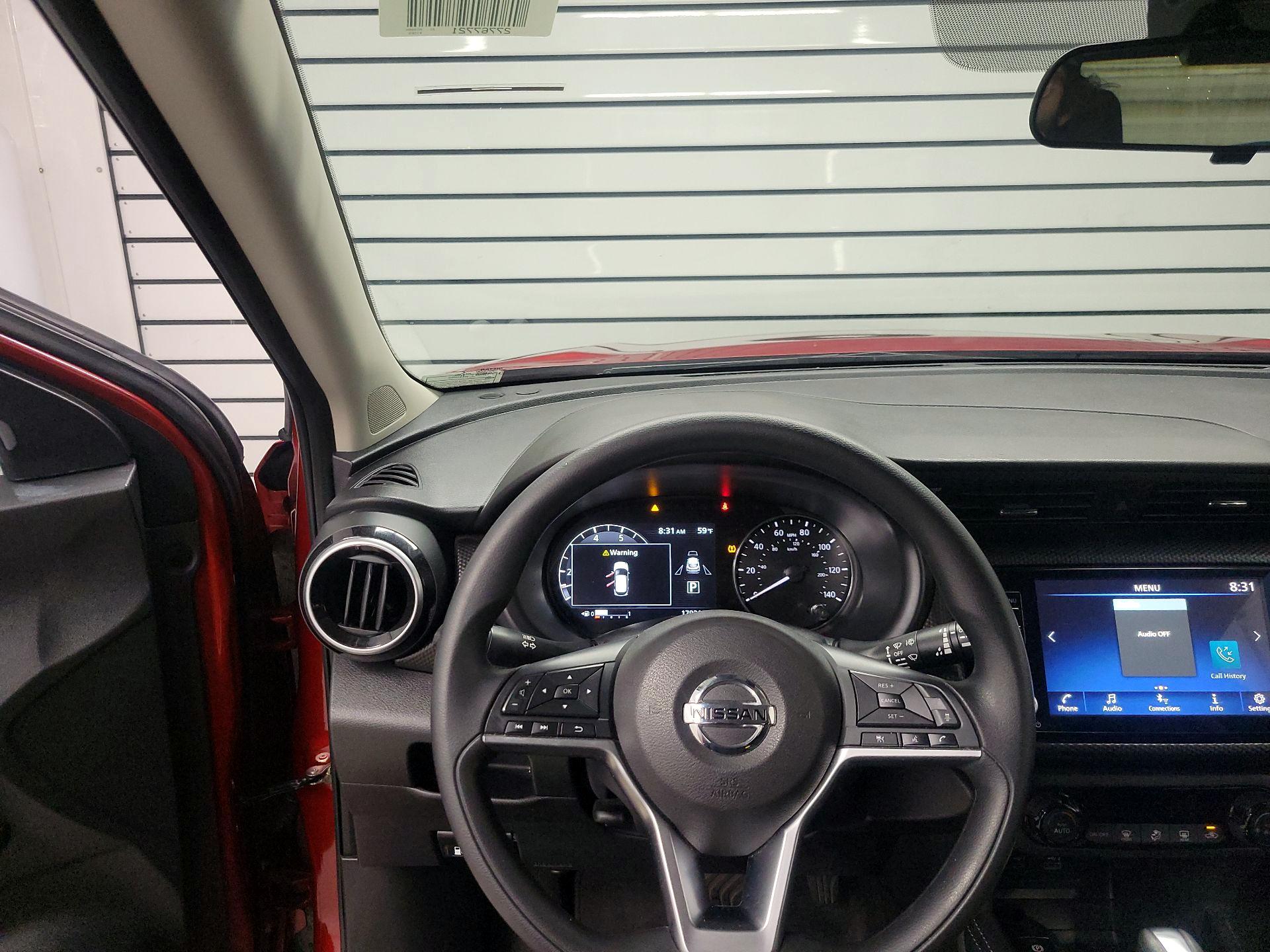 Thumbnail: 2021 Nissan Kicks - 10