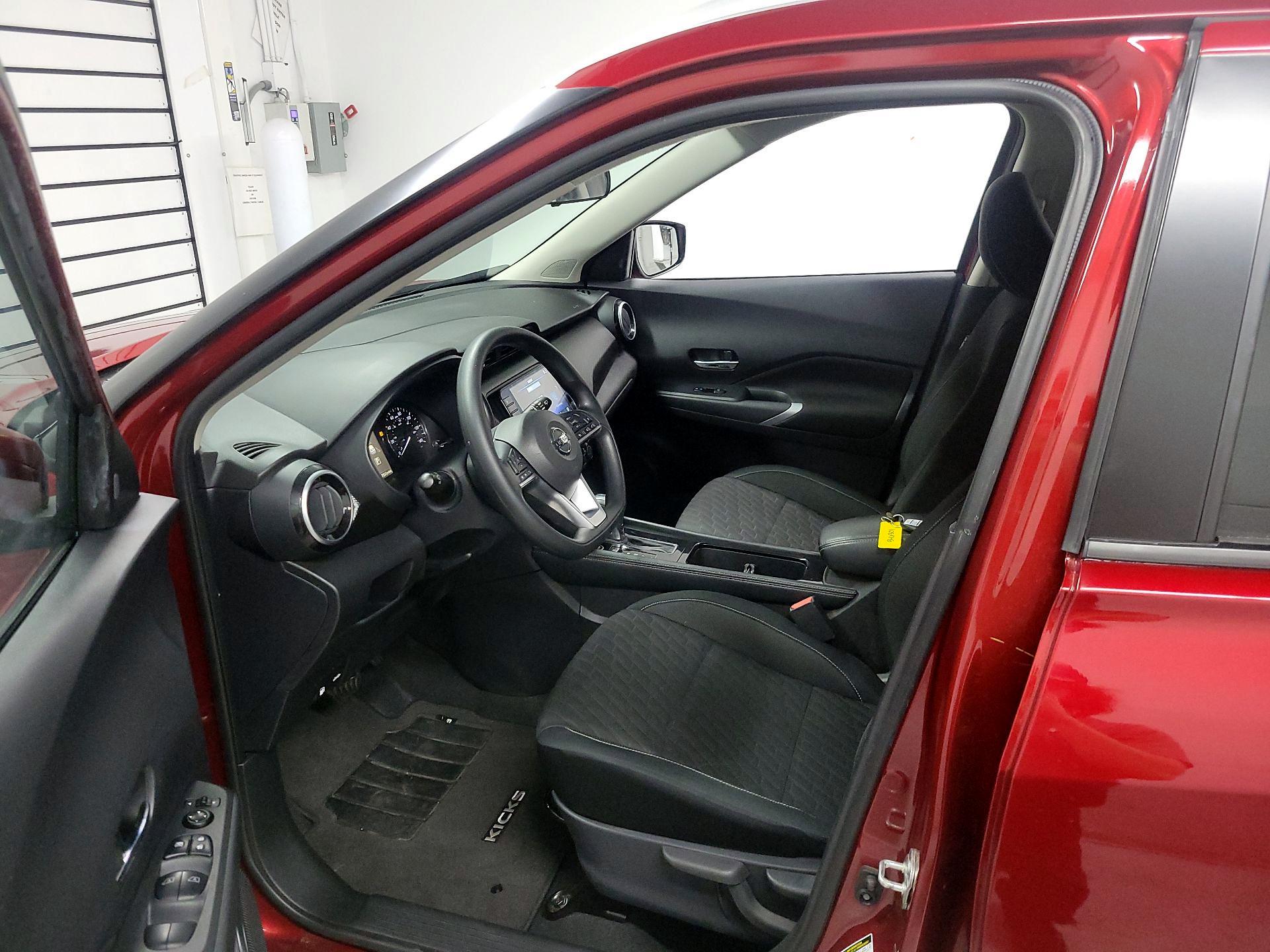 Thumbnail: 2021 Nissan Kicks - 11