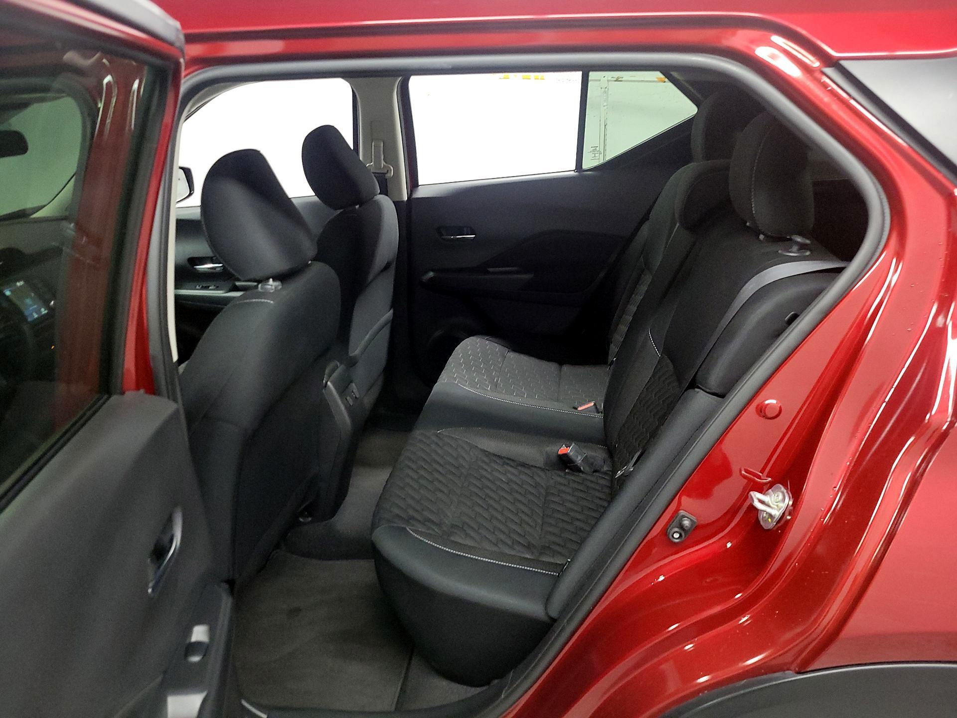 Thumbnail: 2021 Nissan Kicks - 18