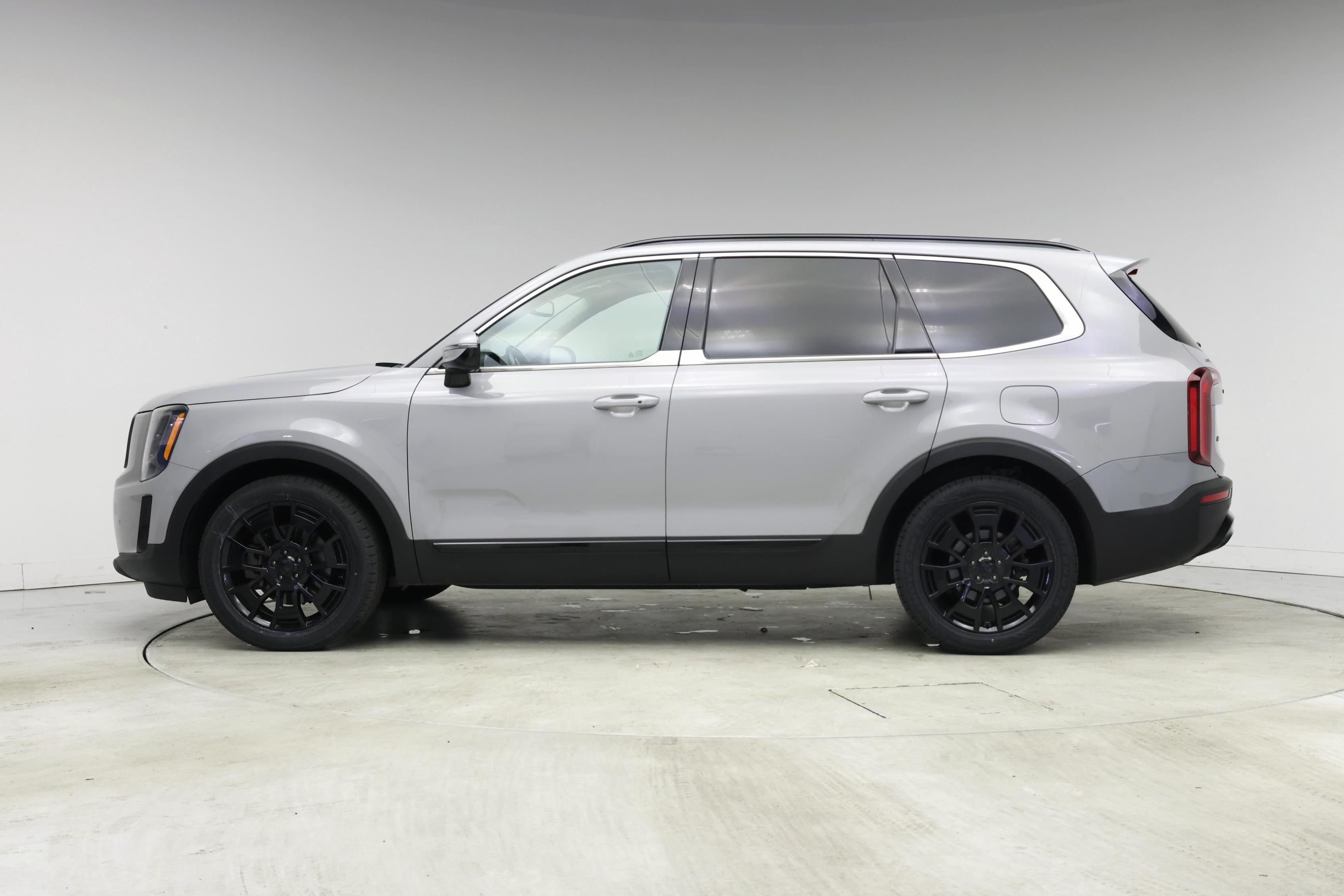 Thumbnail: 2021 Kia Telluride - 3