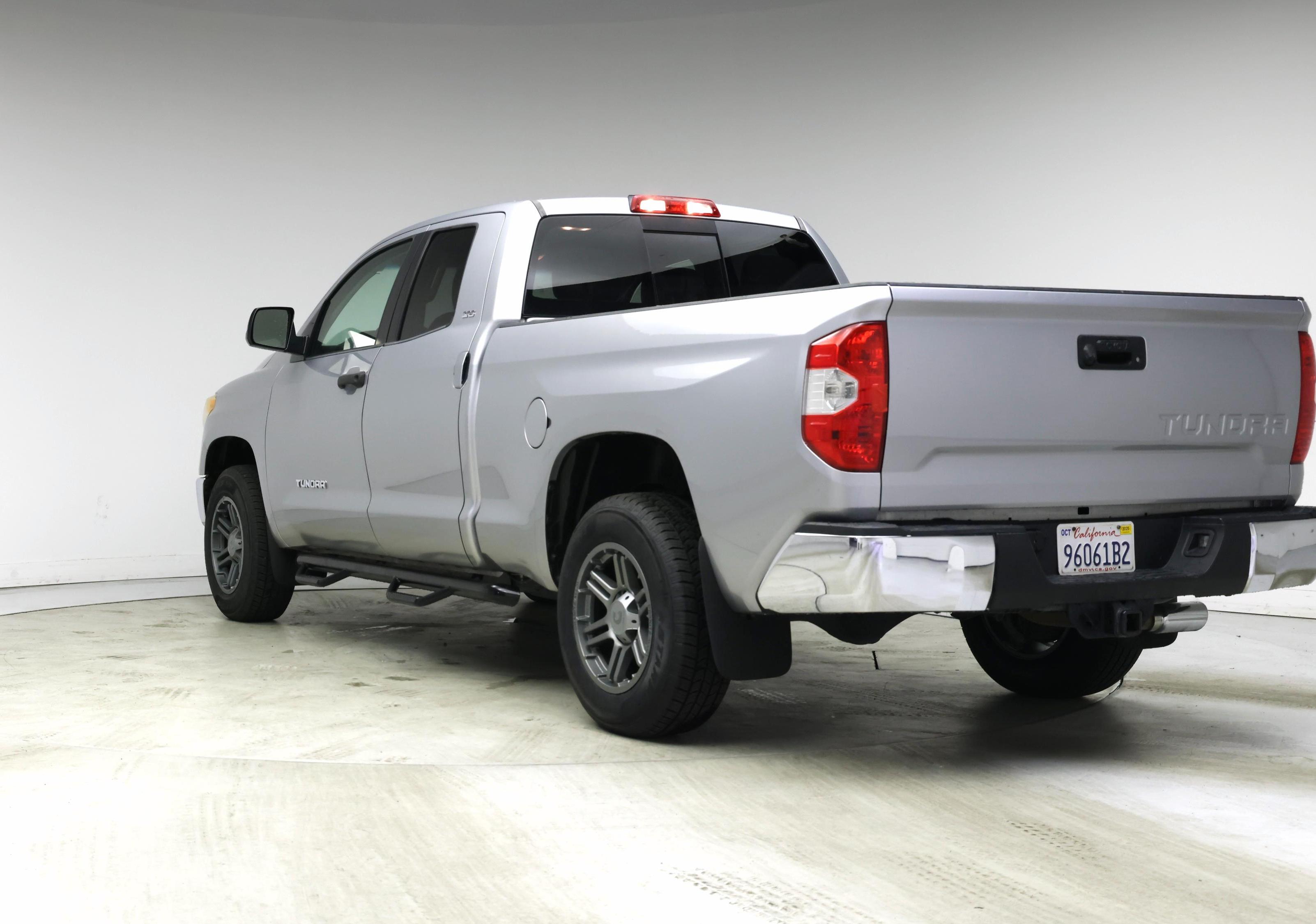 Thumbnail: 2017 Toyota Tundra - 2