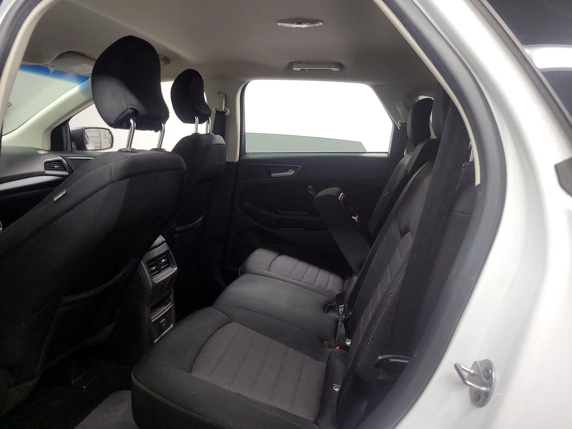 Thumbnail: 2018 Ford Edge - 17