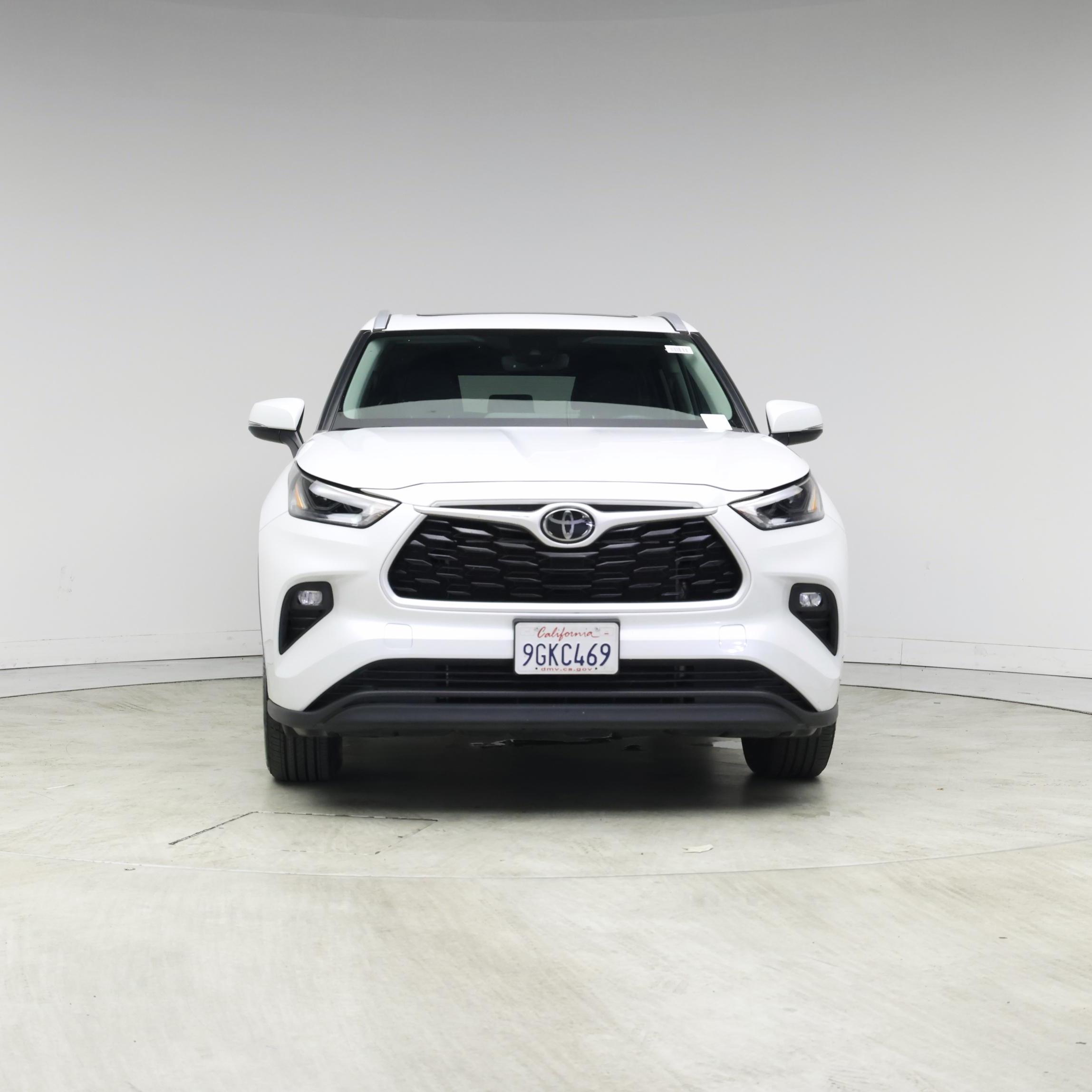 Thumbnail: 2023 Toyota Highlander - 5