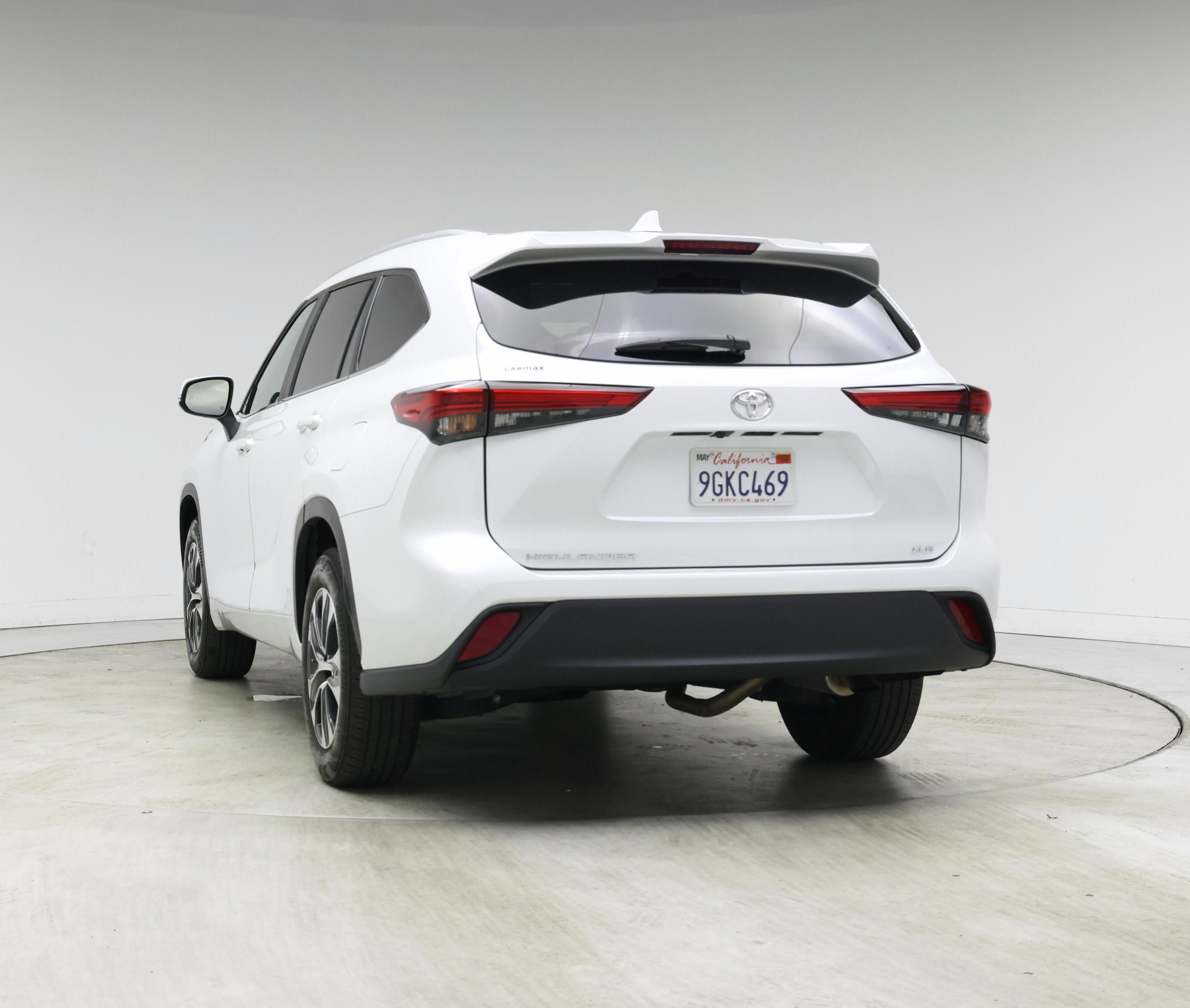 Thumbnail: 2023 Toyota Highlander - 6