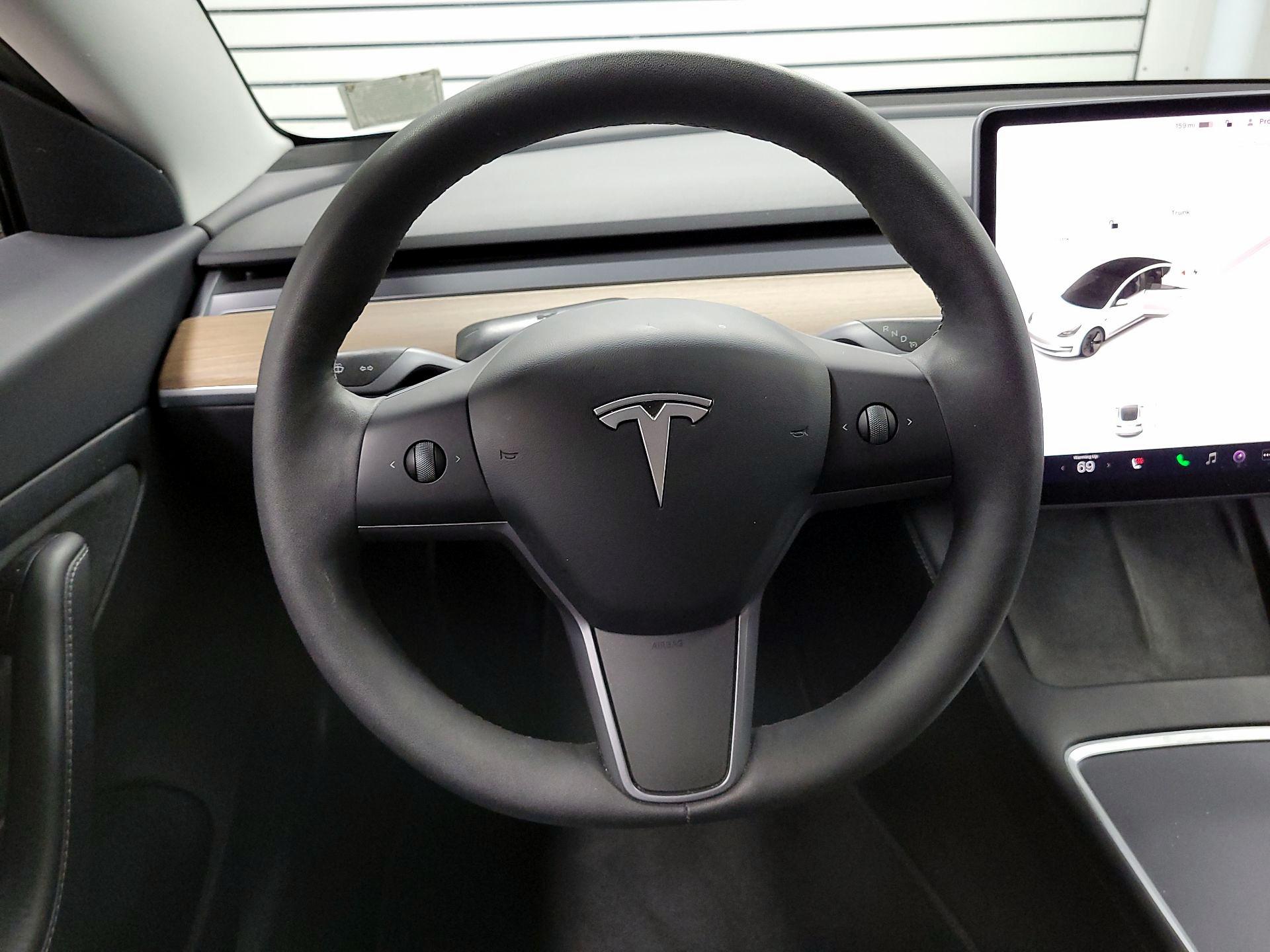 Thumbnail: 2021 Tesla Model 3 - 10