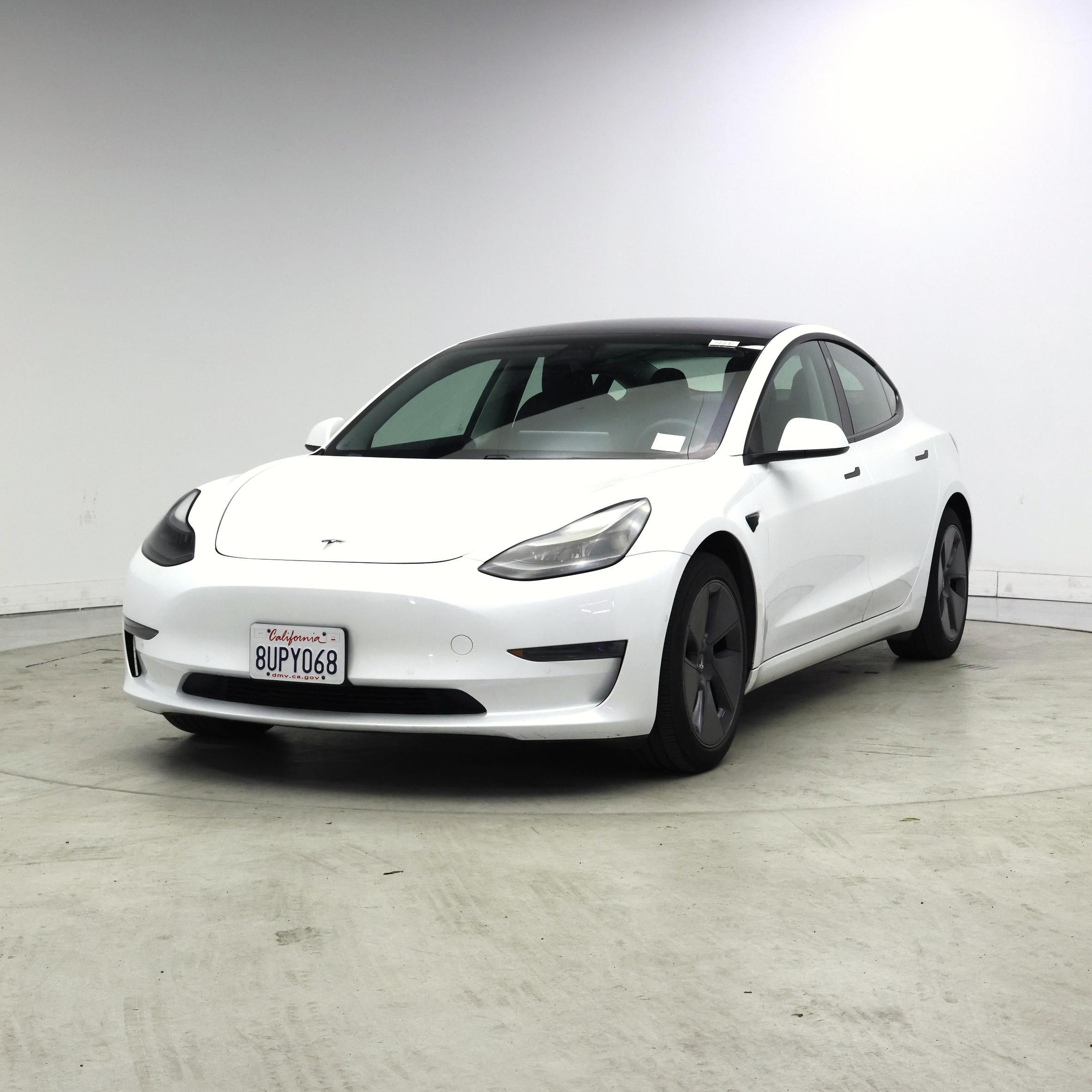 Thumbnail: 2021 Tesla Model 3 - 4