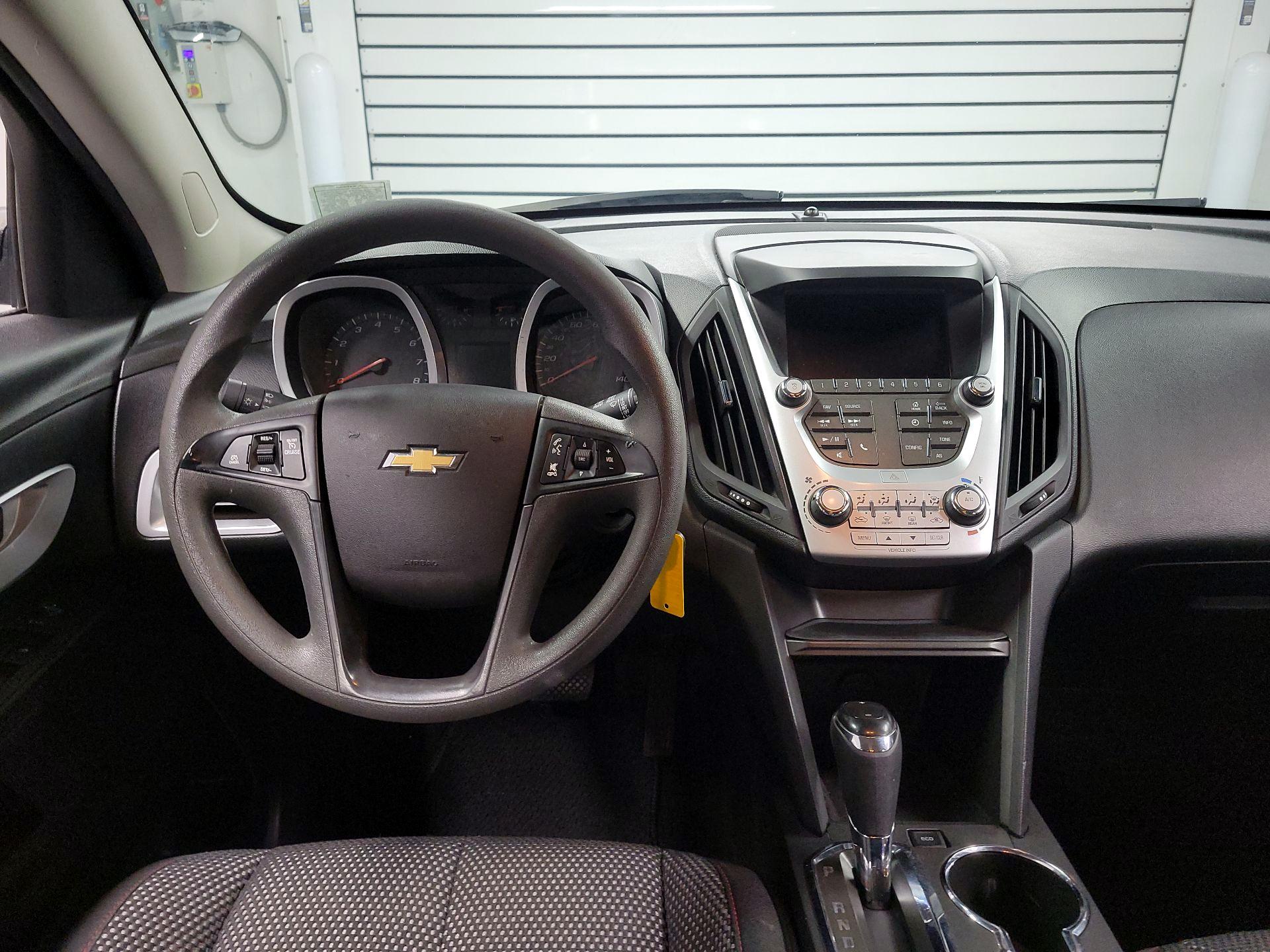 Thumbnail: 2017 Chevrolet Equinox - 9
