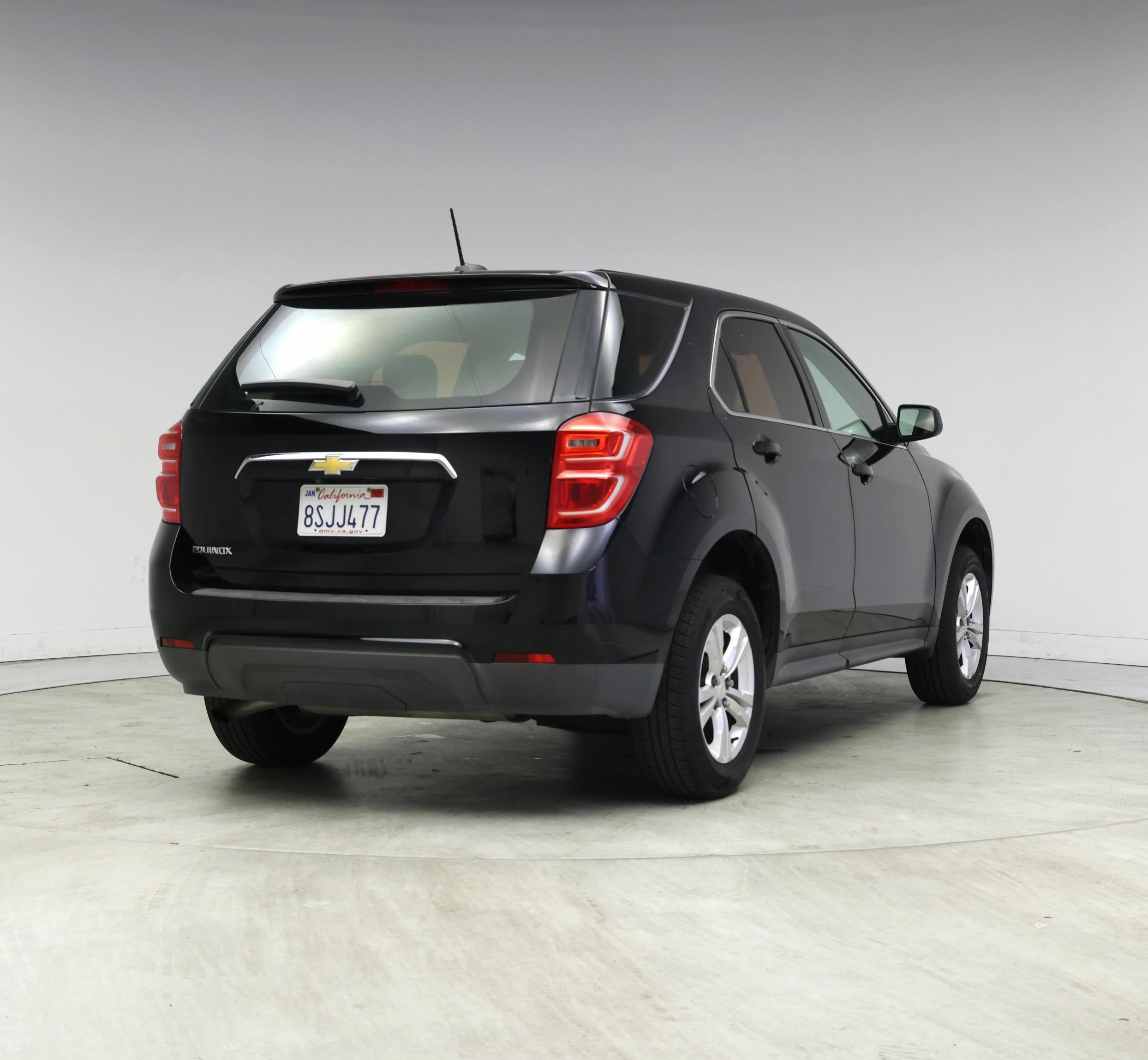 Thumbnail: 2017 Chevrolet Equinox - 8