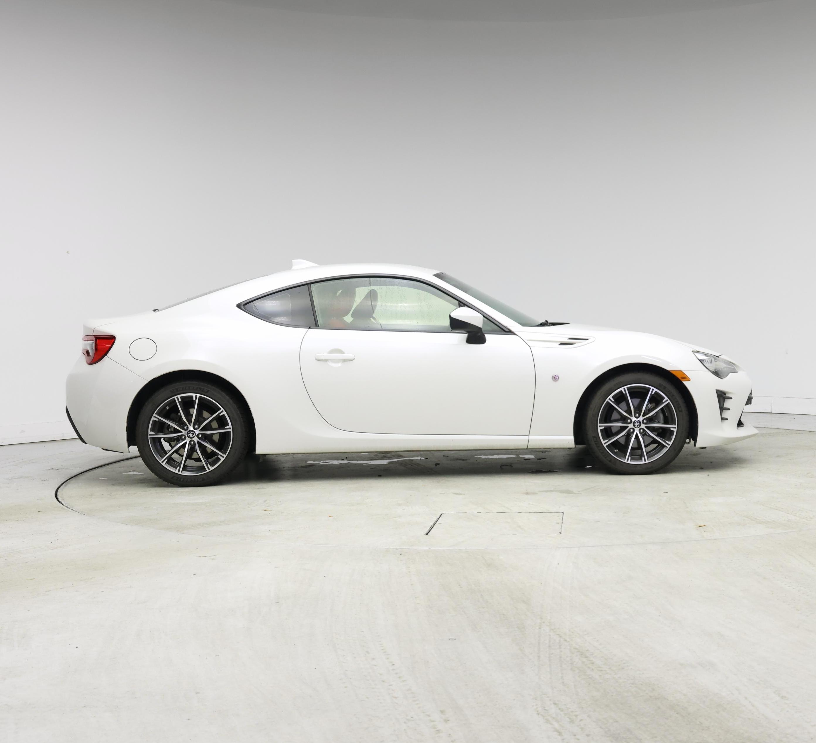 Thumbnail: 2019 Toyota 86 - 7