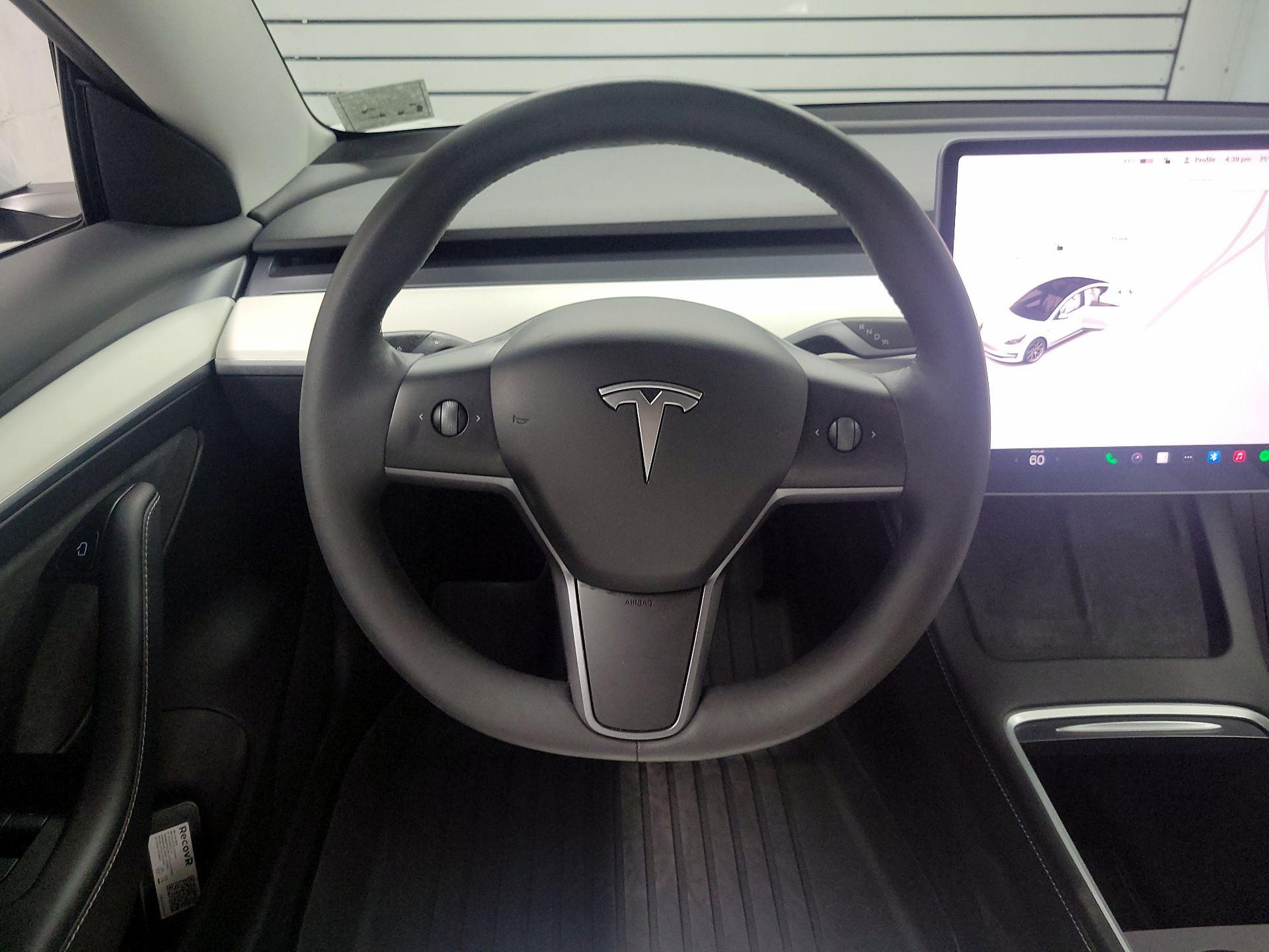 Thumbnail: 2021 Tesla Model 3 - 10