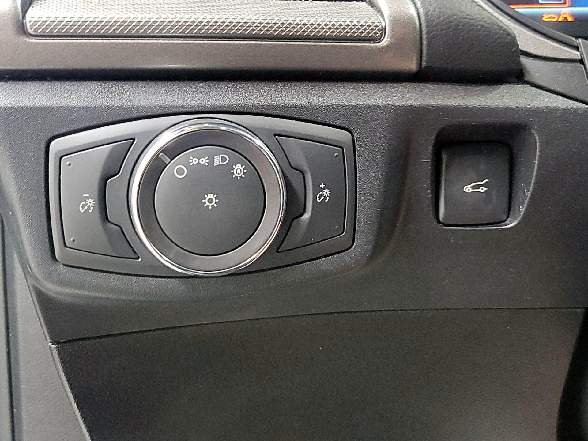 Thumbnail: 2018 Ford Fusion - 13