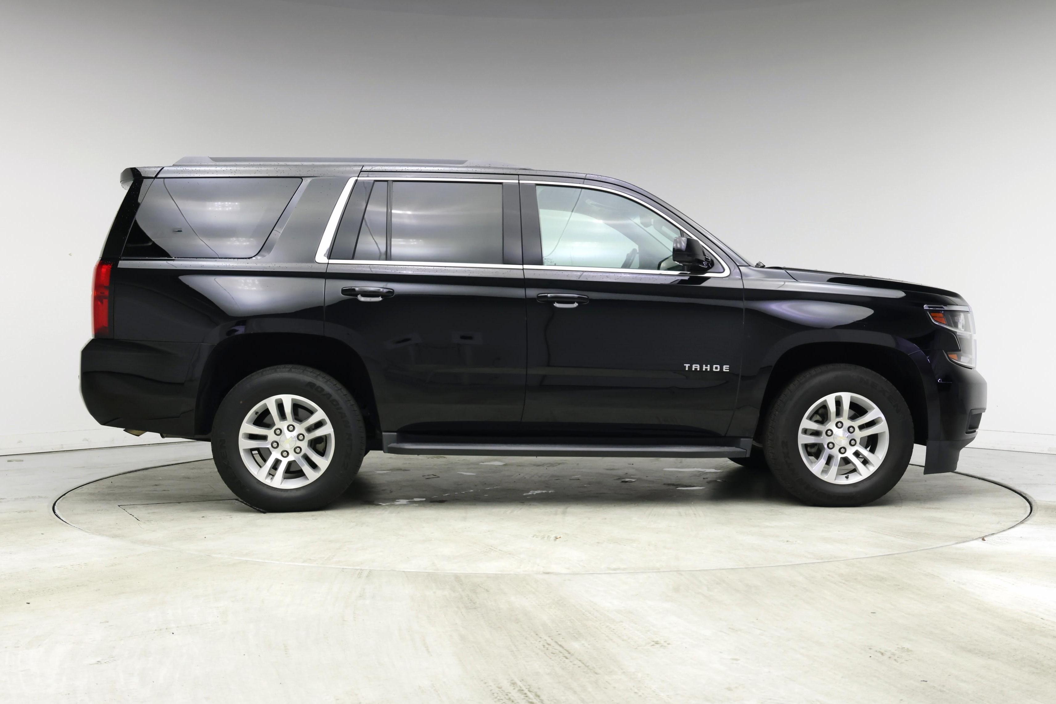 Thumbnail: 2019 Chevrolet Tahoe - 7